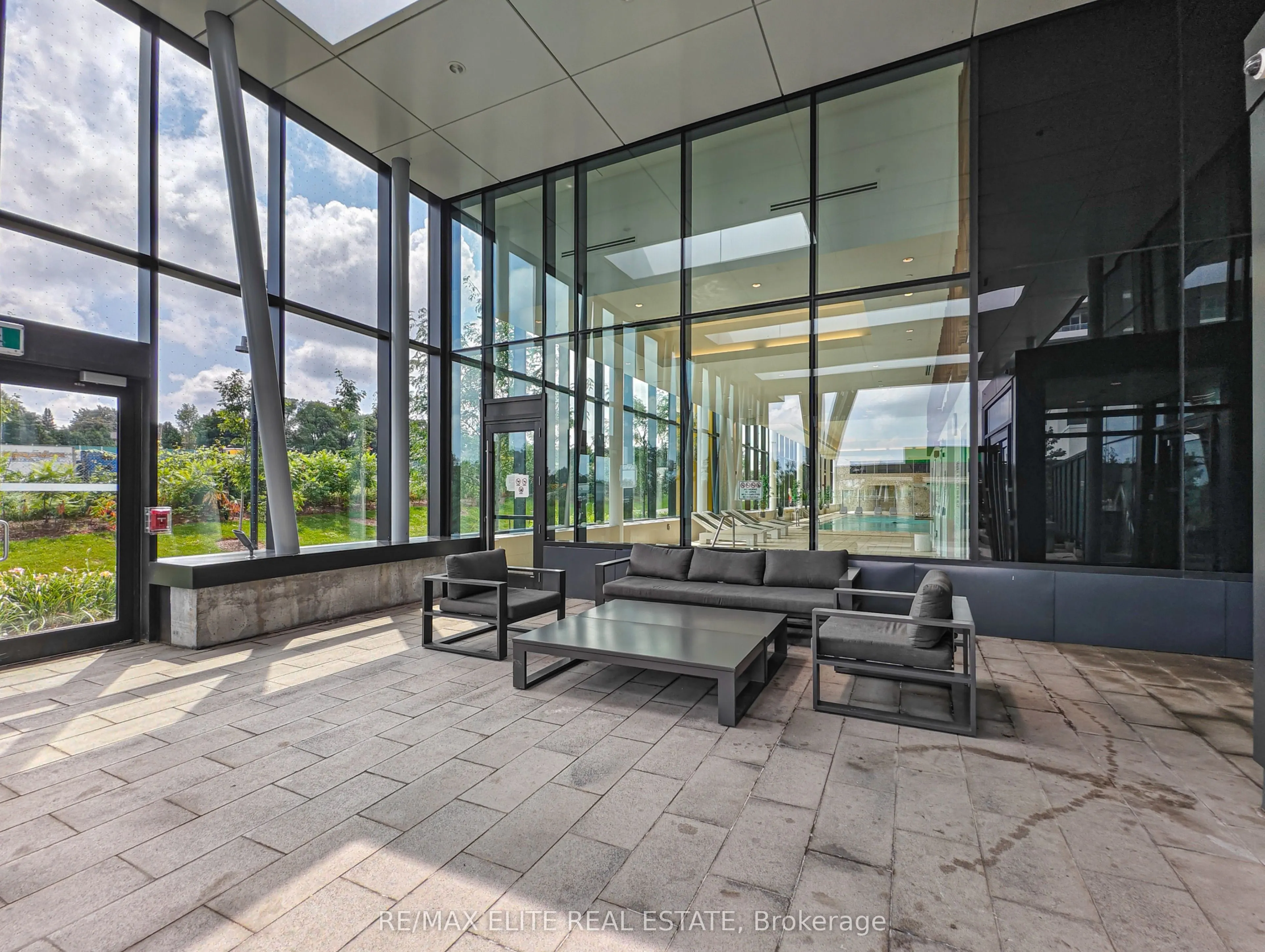 85 Mcmahon Drive, #612