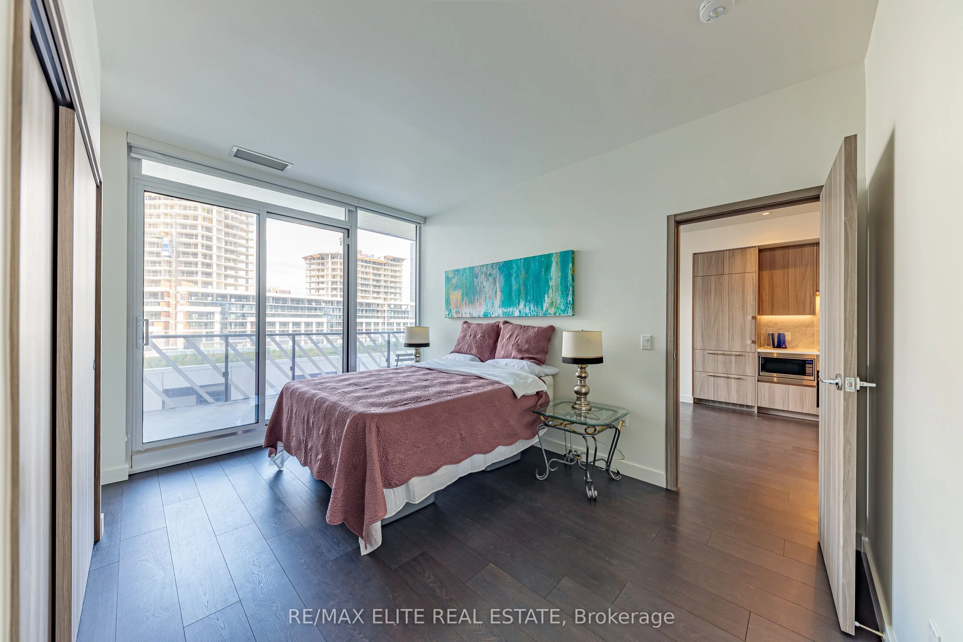 85 Mcmahon Drive, #612