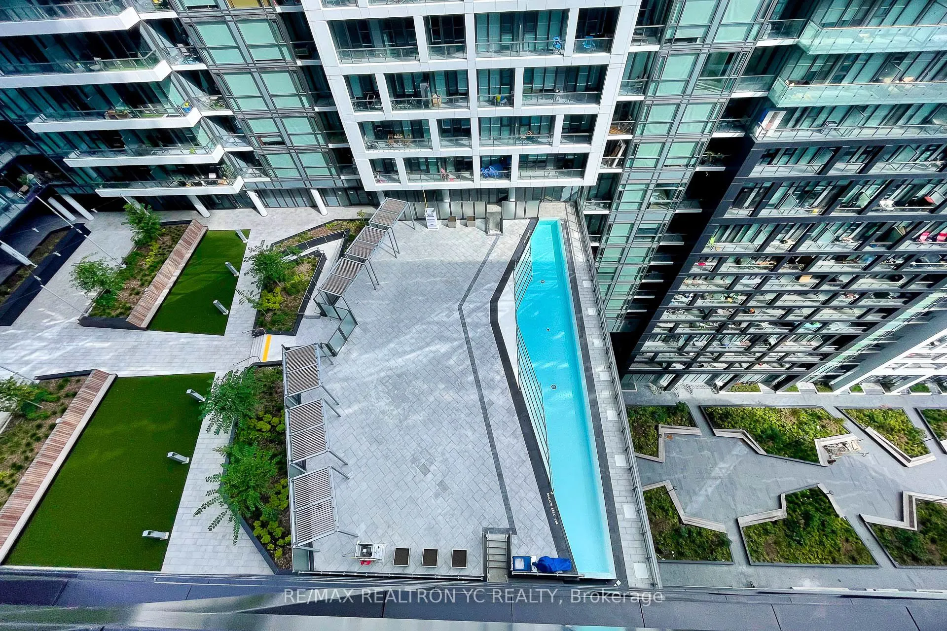 135 Lower Sherbourne Street #1464