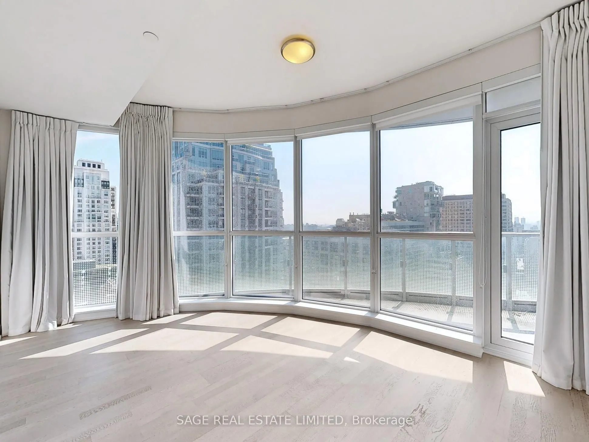 88 Cumberland Street, #2102