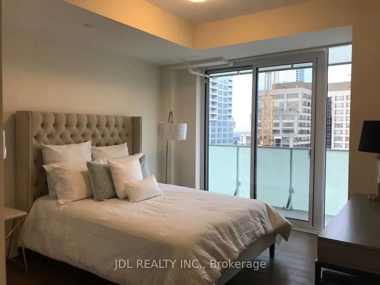 200 Bloor Street W, #2204