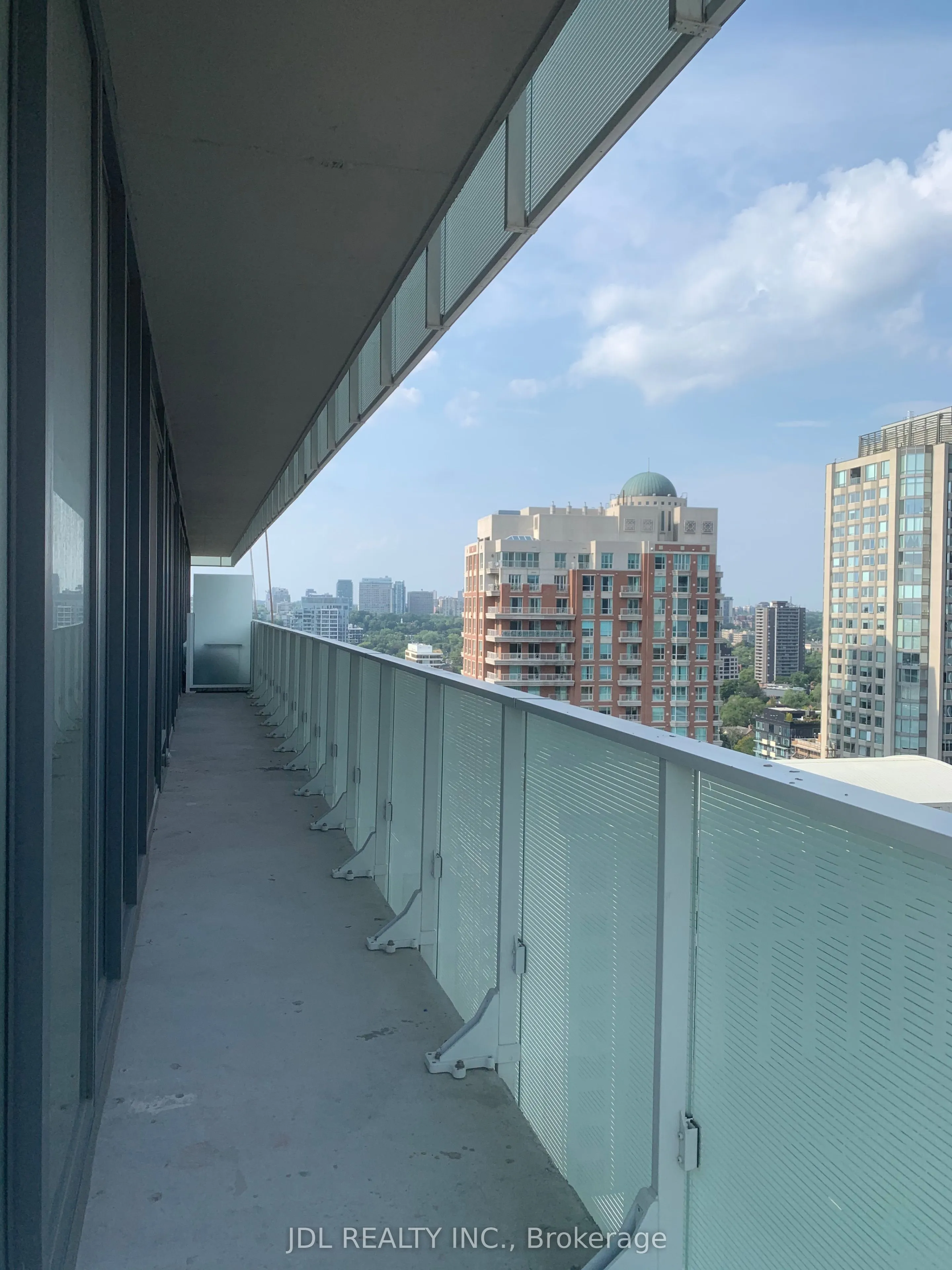 200 Bloor Street W, #2204