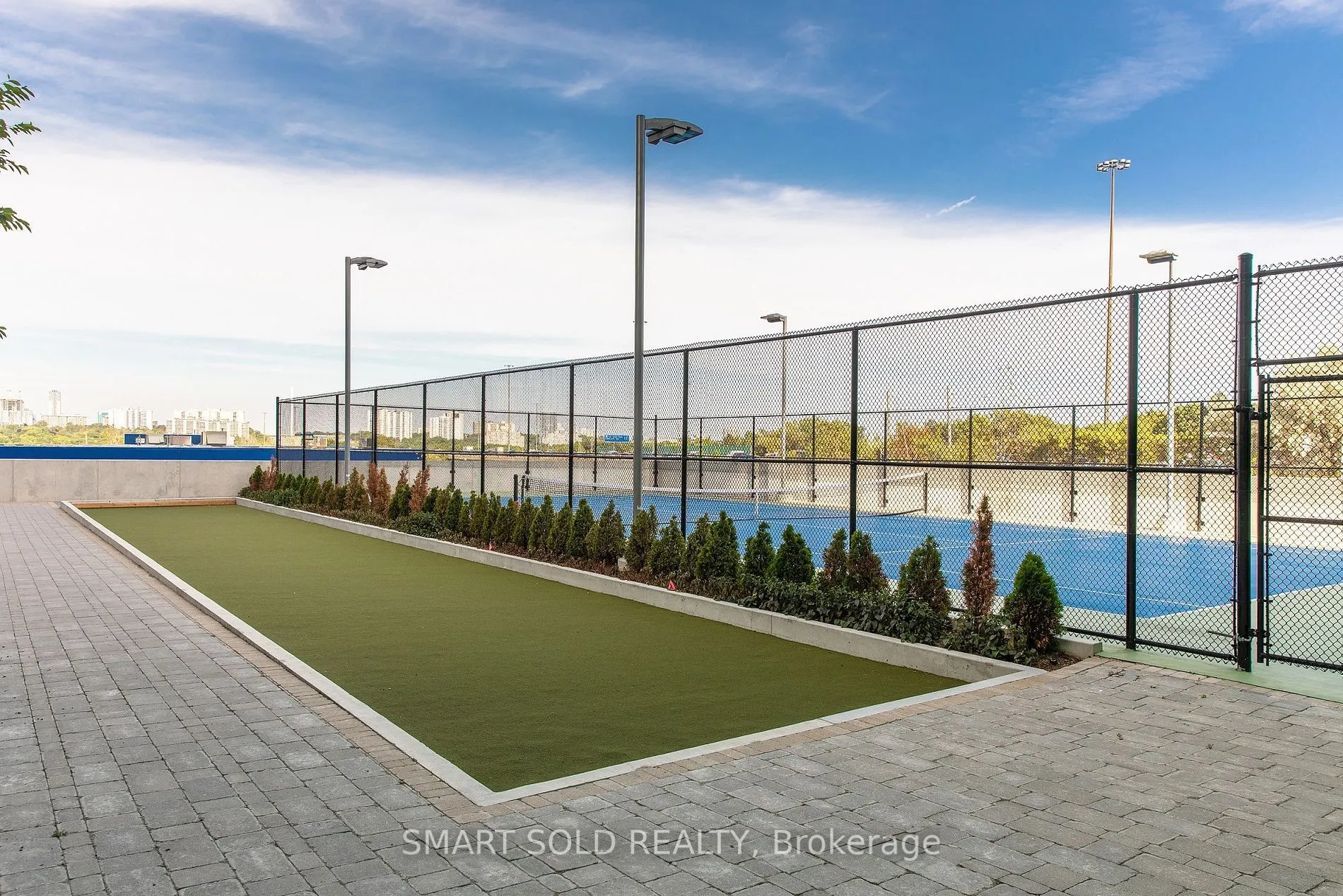 85 Mcmahon Drive, #502