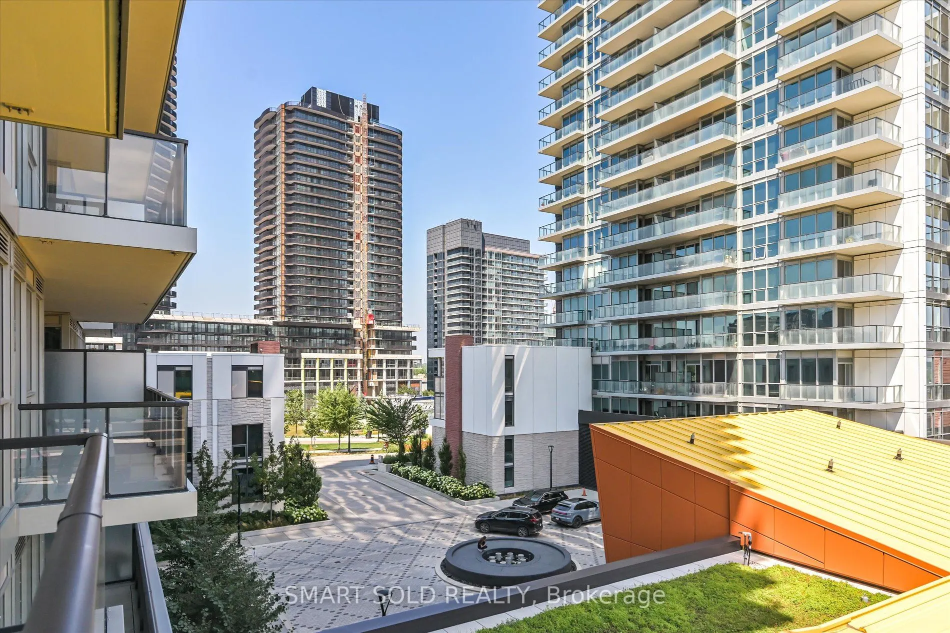 85 Mcmahon Drive, #502