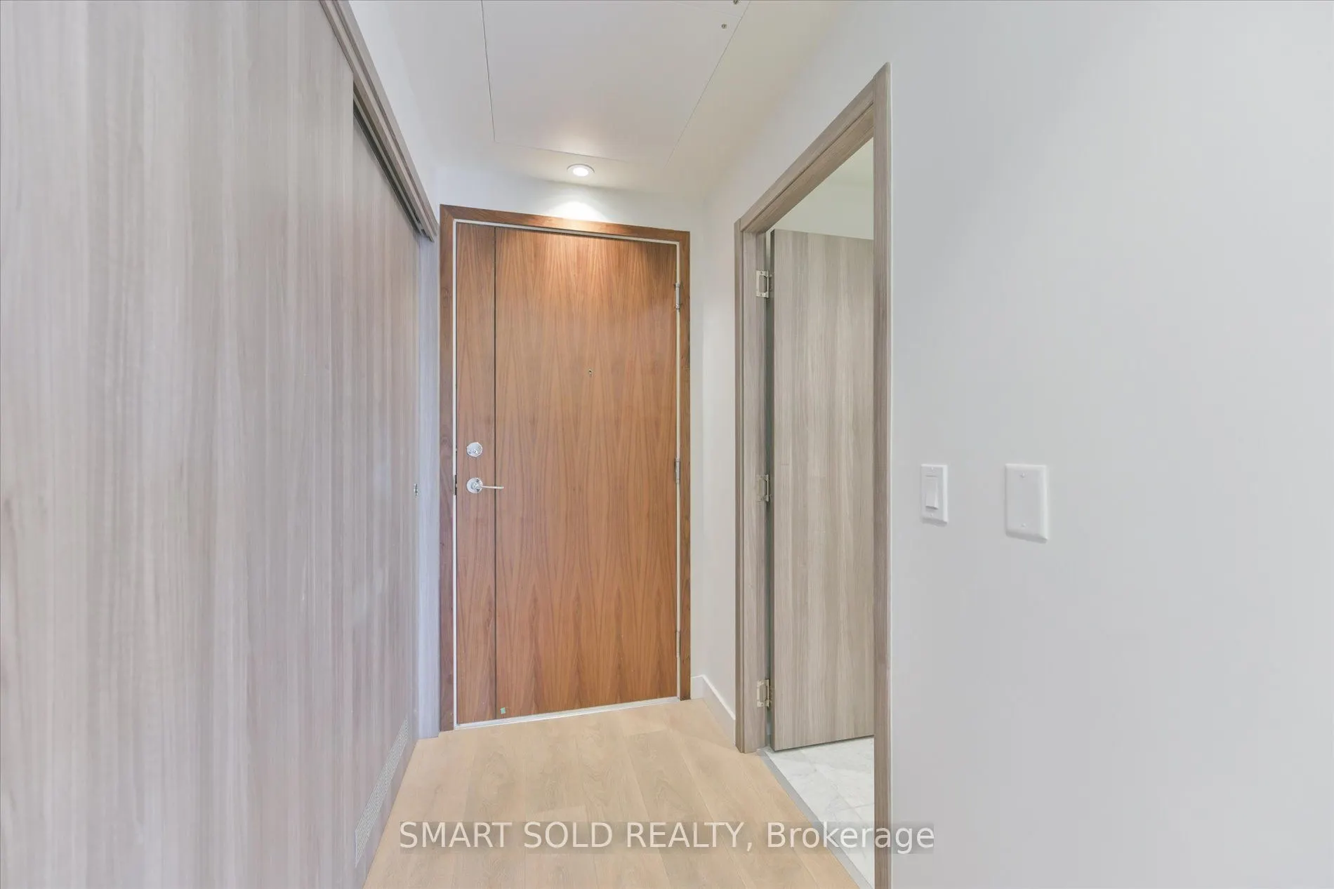 85 Mcmahon Drive, #502