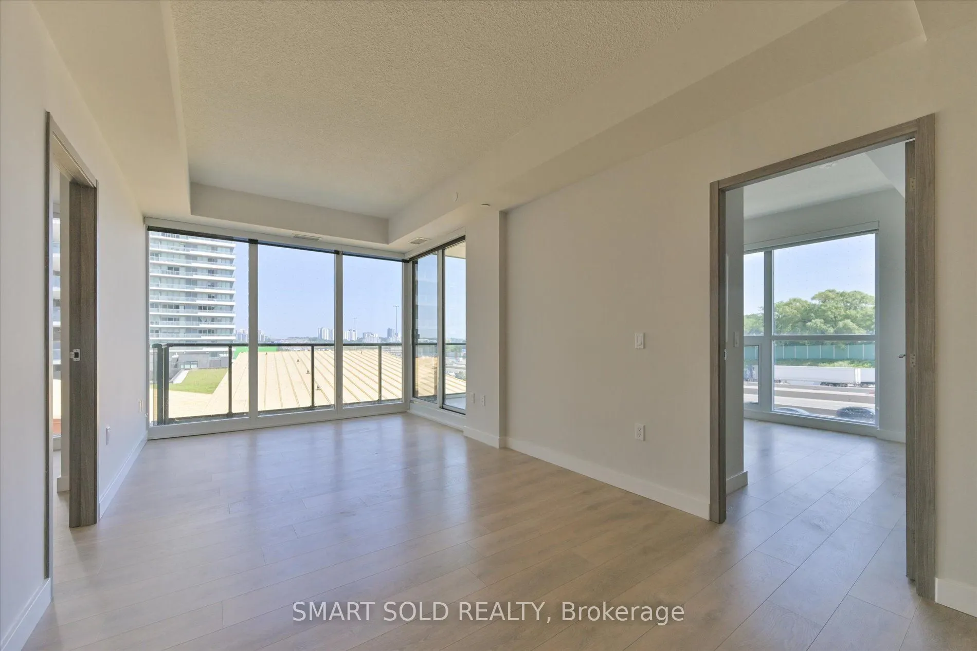 85 Mcmahon Drive, #502