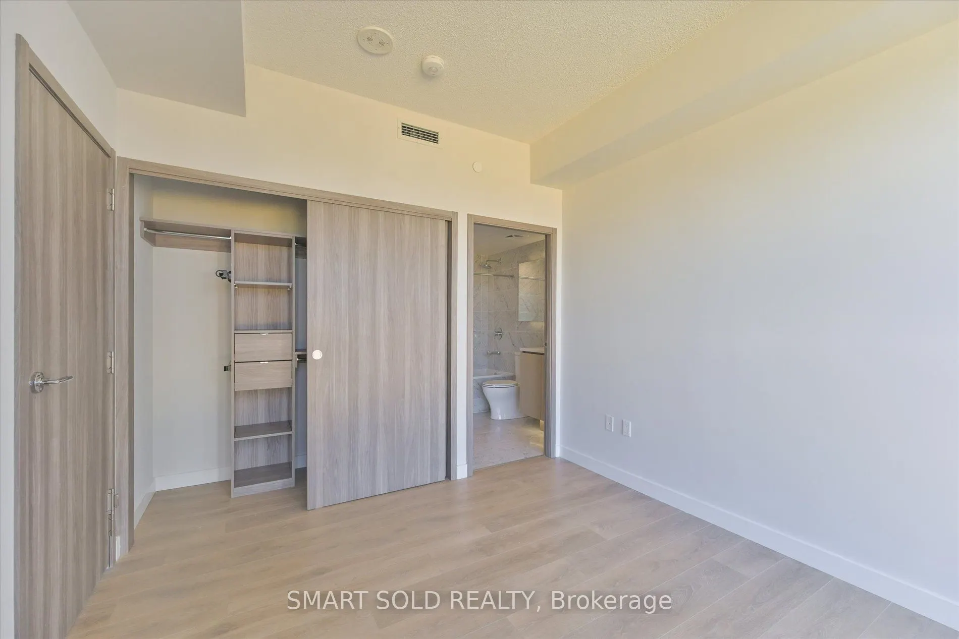 85 Mcmahon Drive, #502