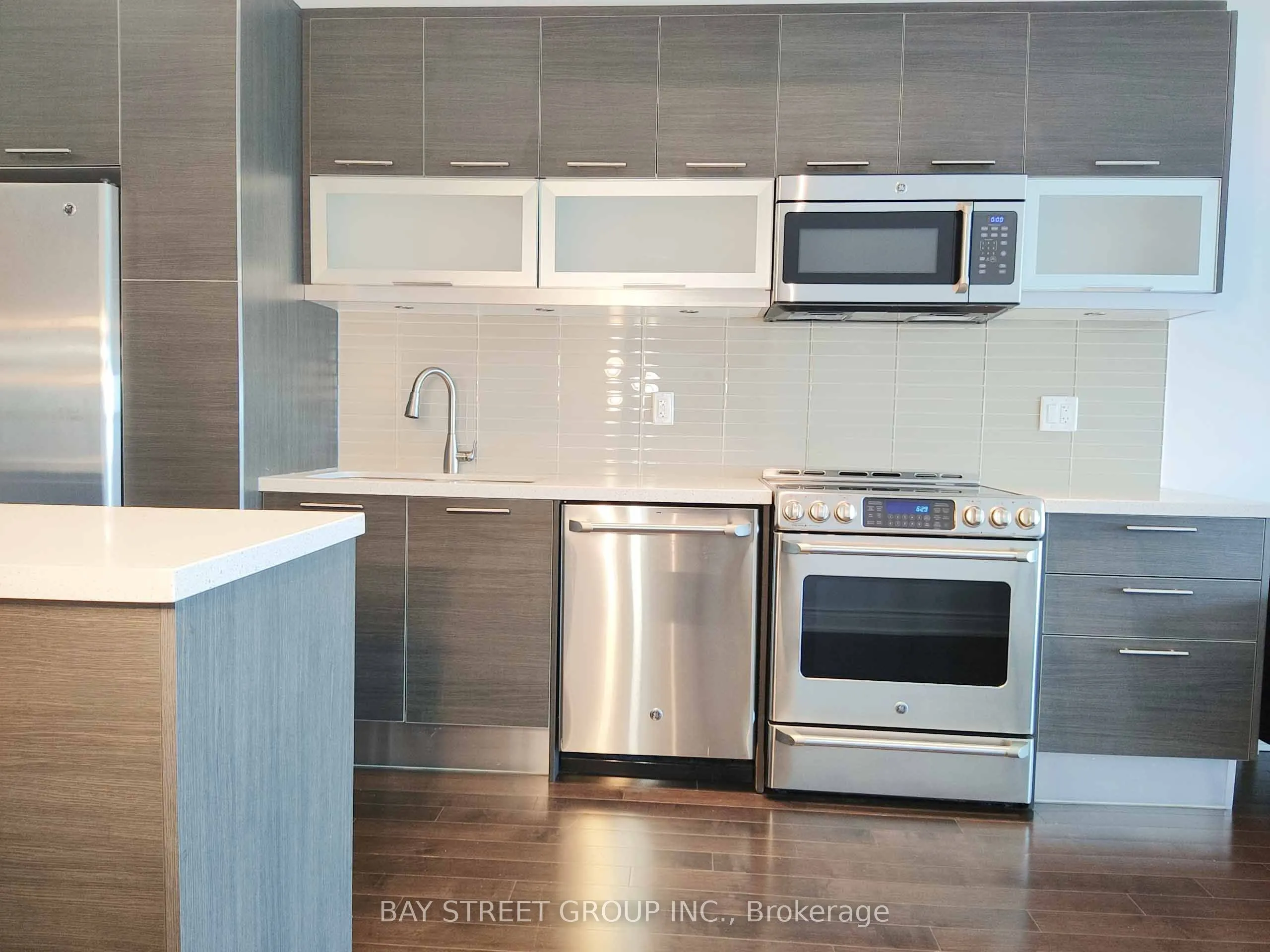 388 Yonge Street, #6704