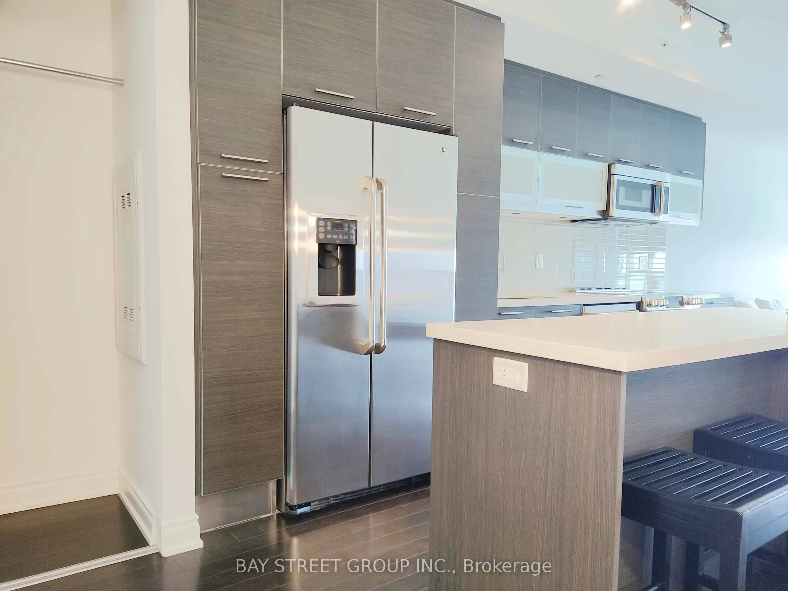 388 Yonge Street, #6704