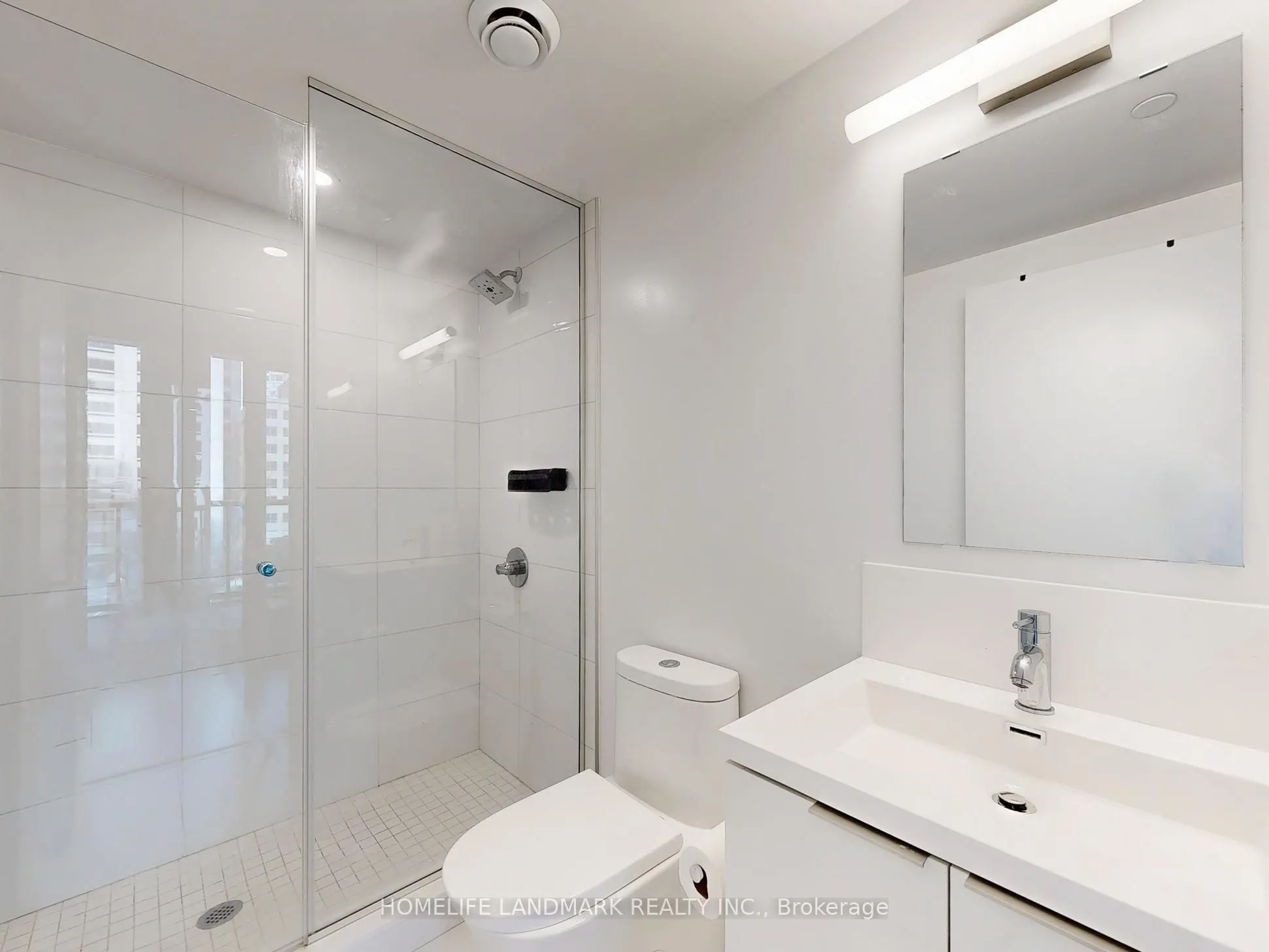 238 Simcoe Street, #403