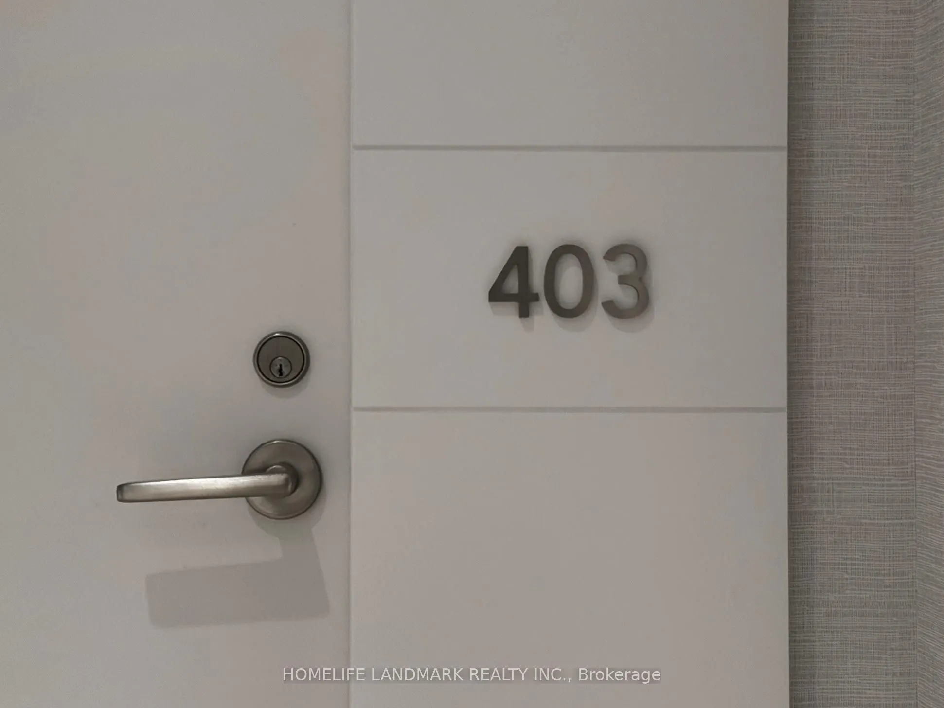 238 Simcoe Street, #403
