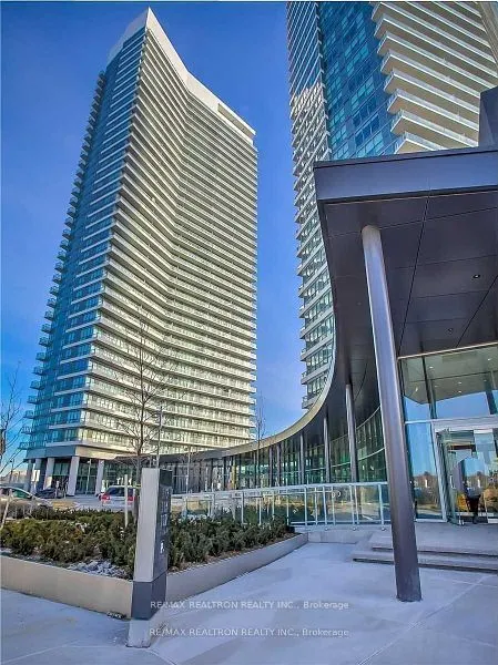117 McMahon Drive, #3702