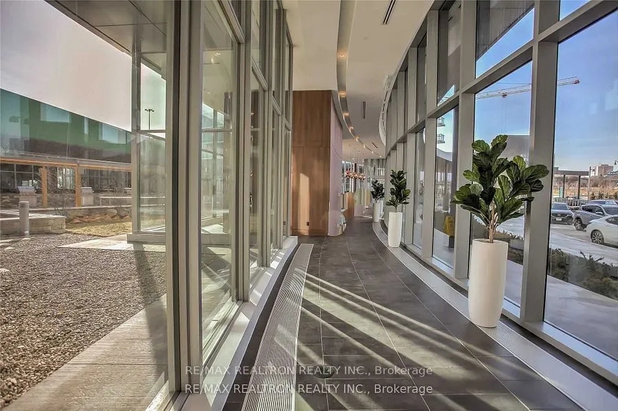 117 McMahon Drive, #3702