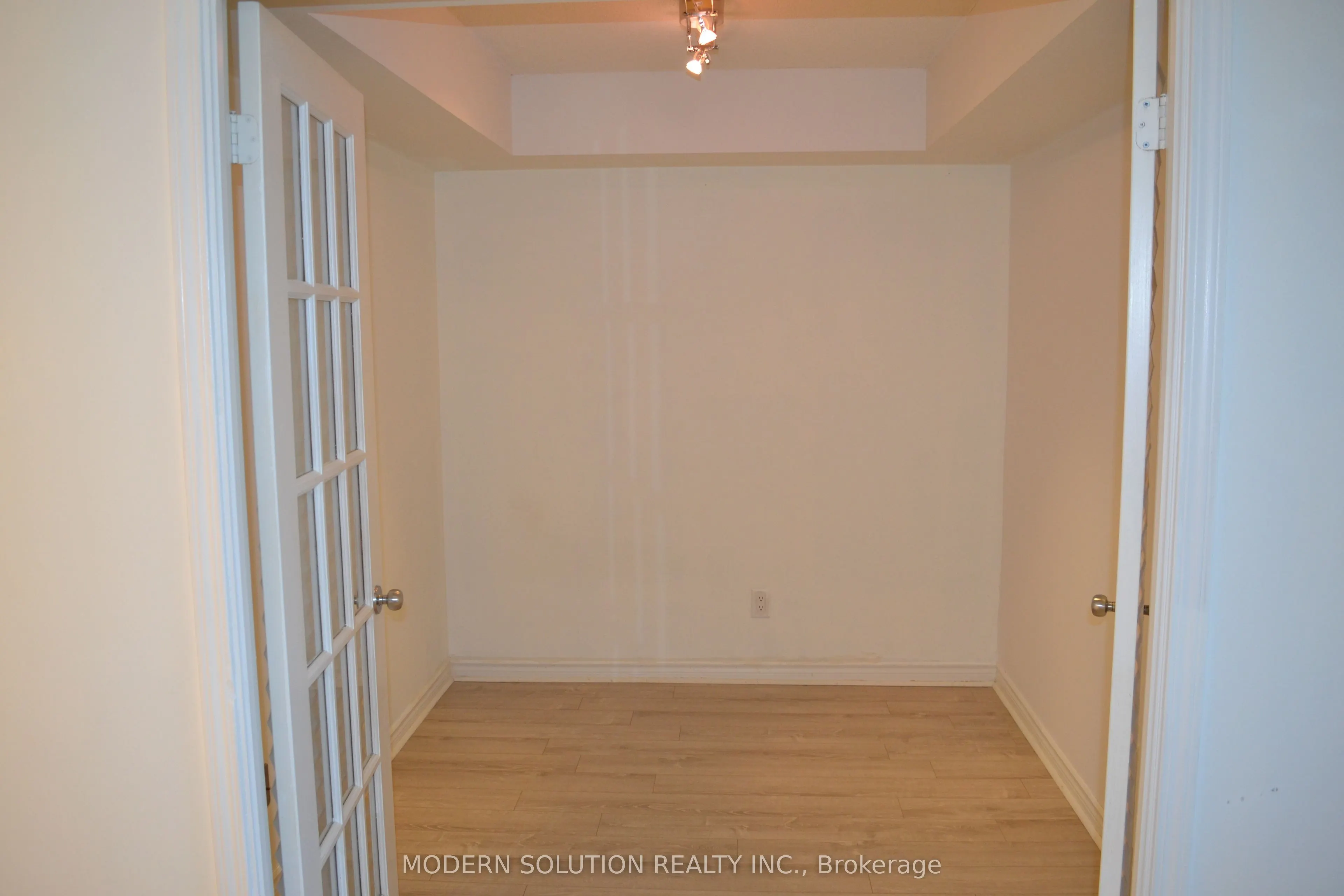 1 Rean Drive, #610