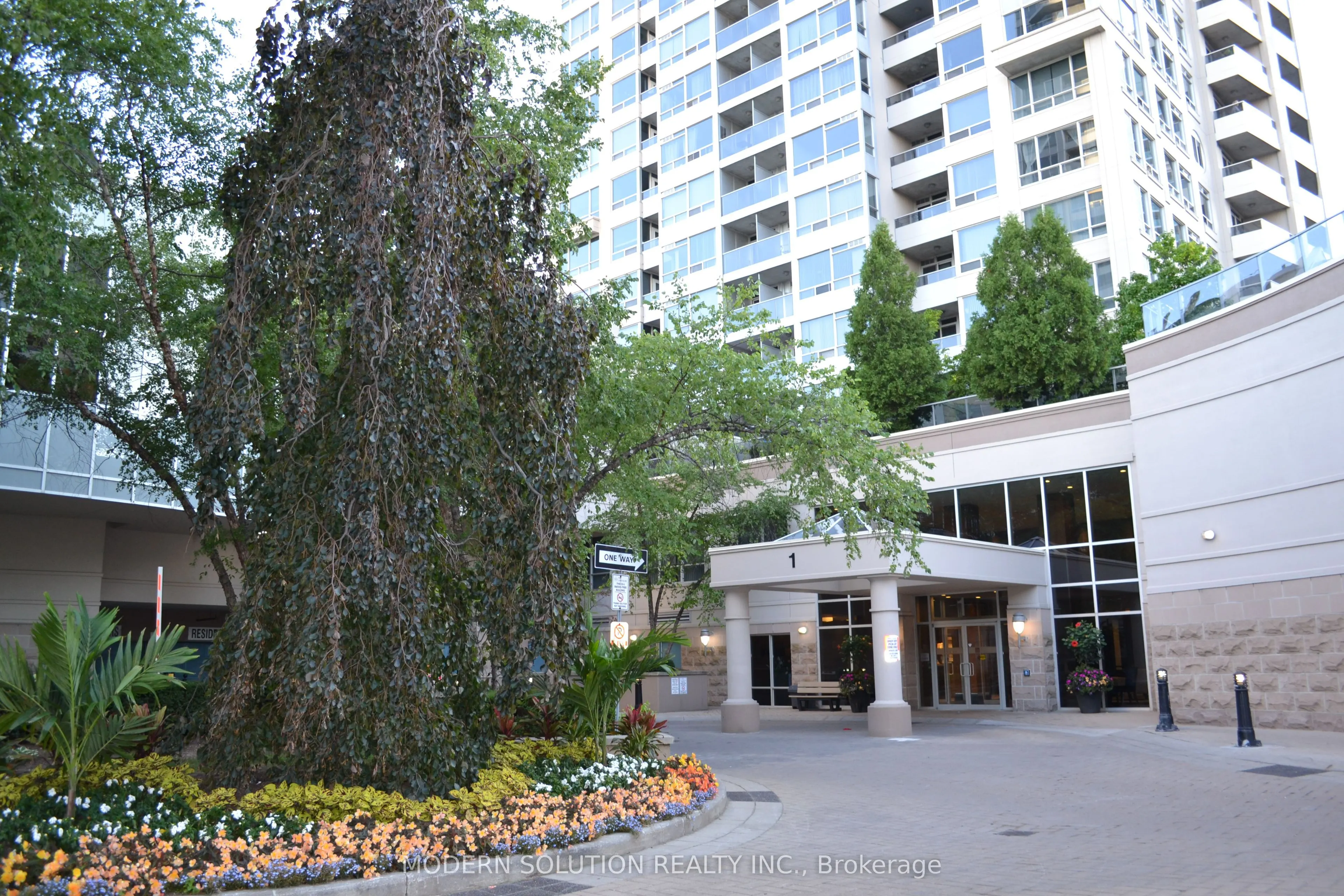 1 Rean Drive, #610
