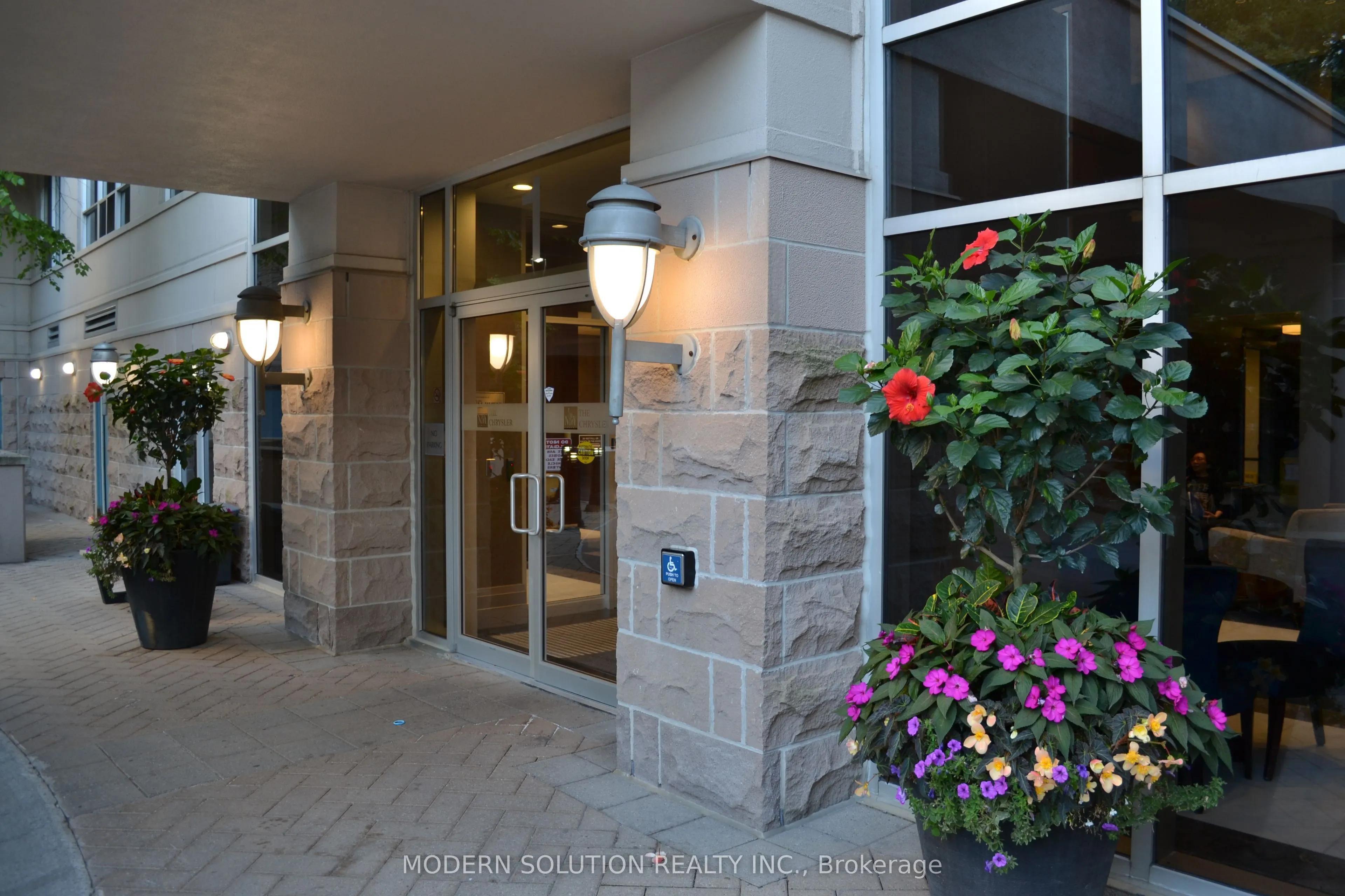 1 Rean Drive, #610