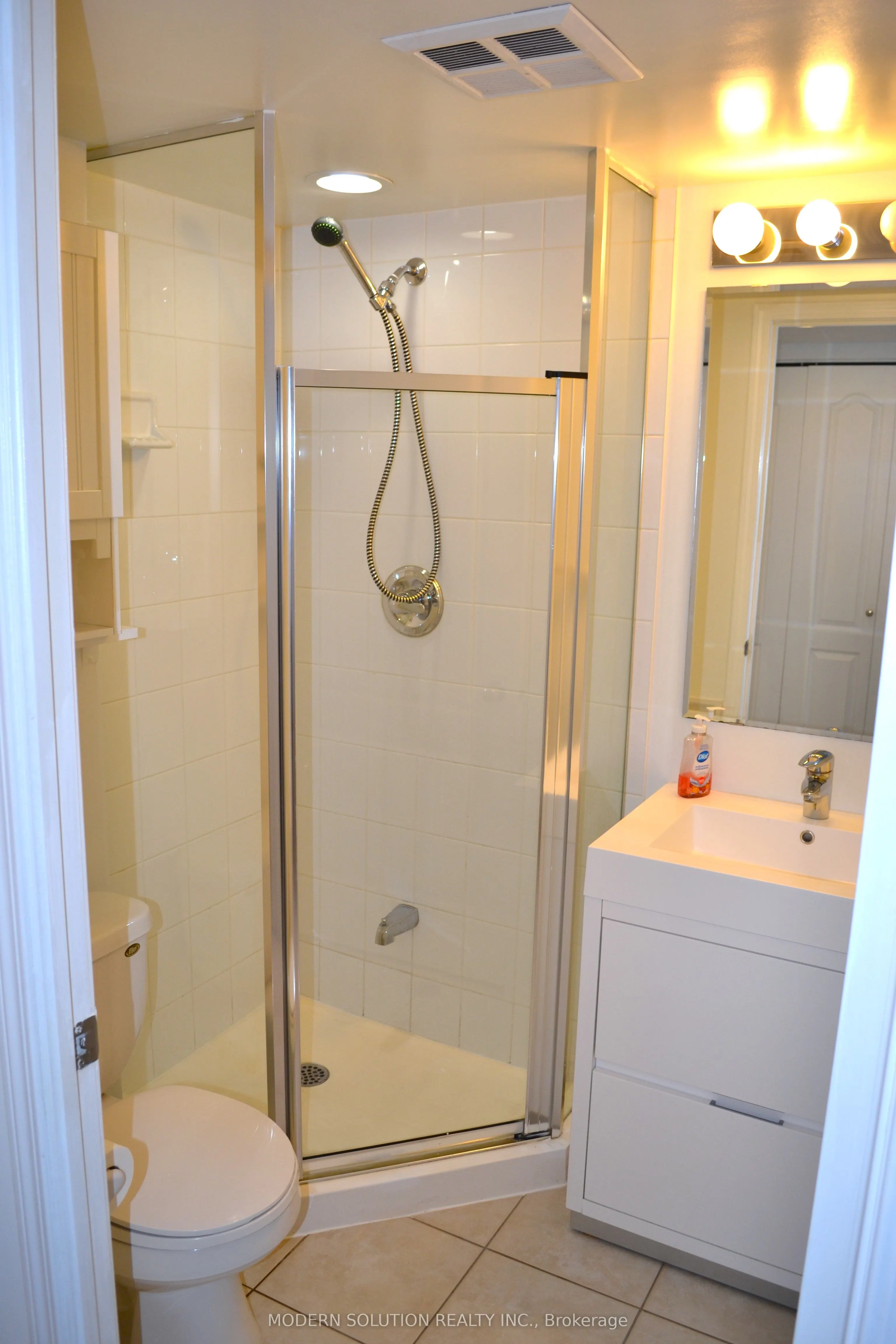 1 Rean Drive, #610