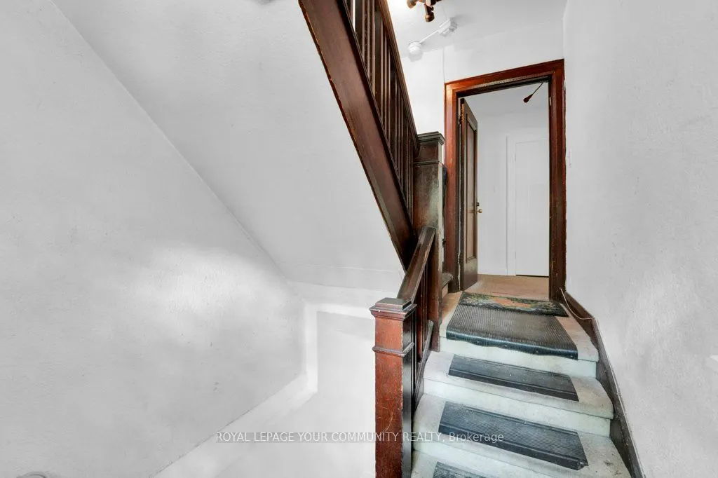 390 Davenport Road