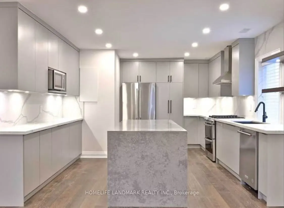 62 Elmsthorpe Avenue, #Main Floor