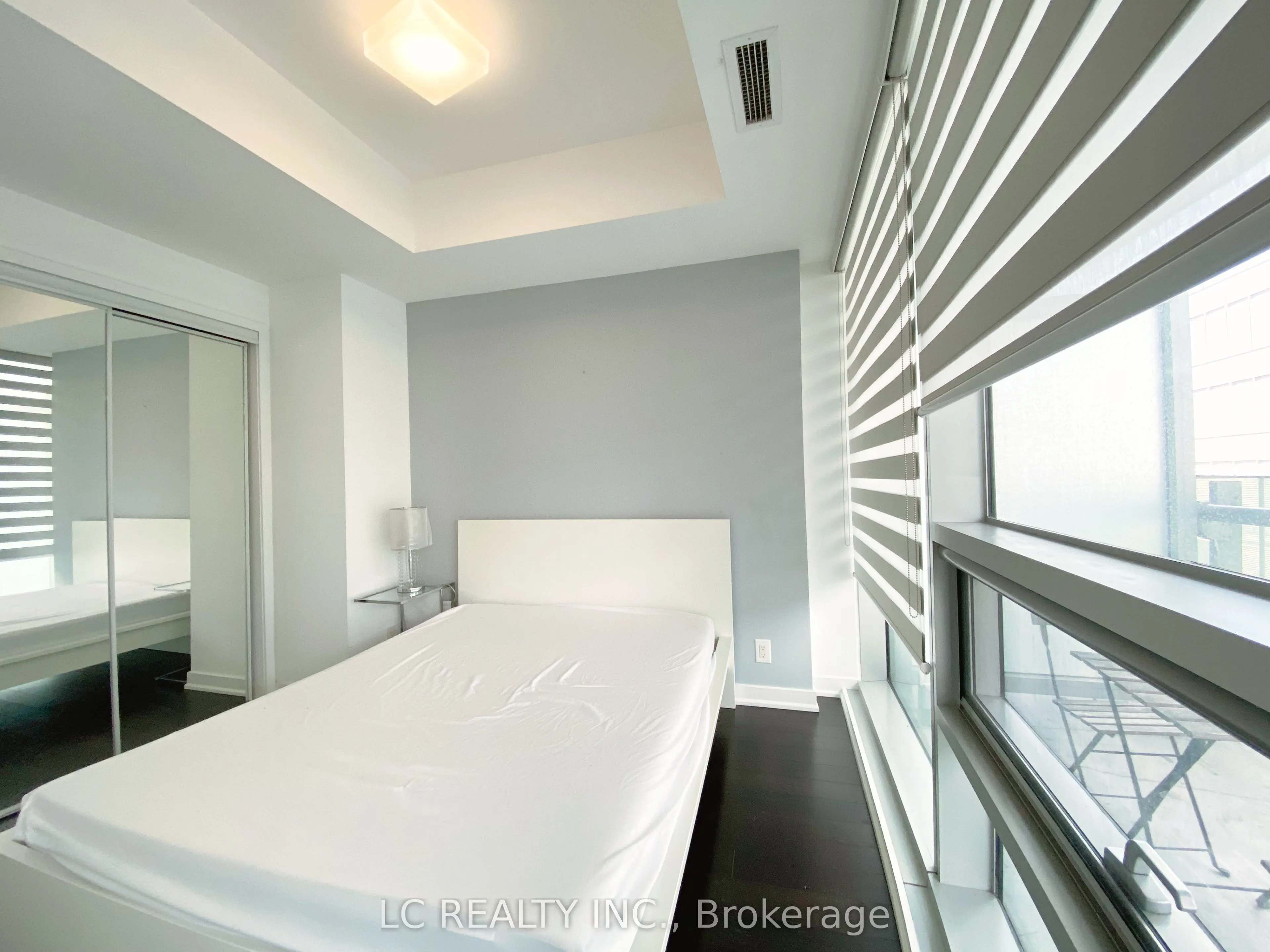 14 York Street, #3909