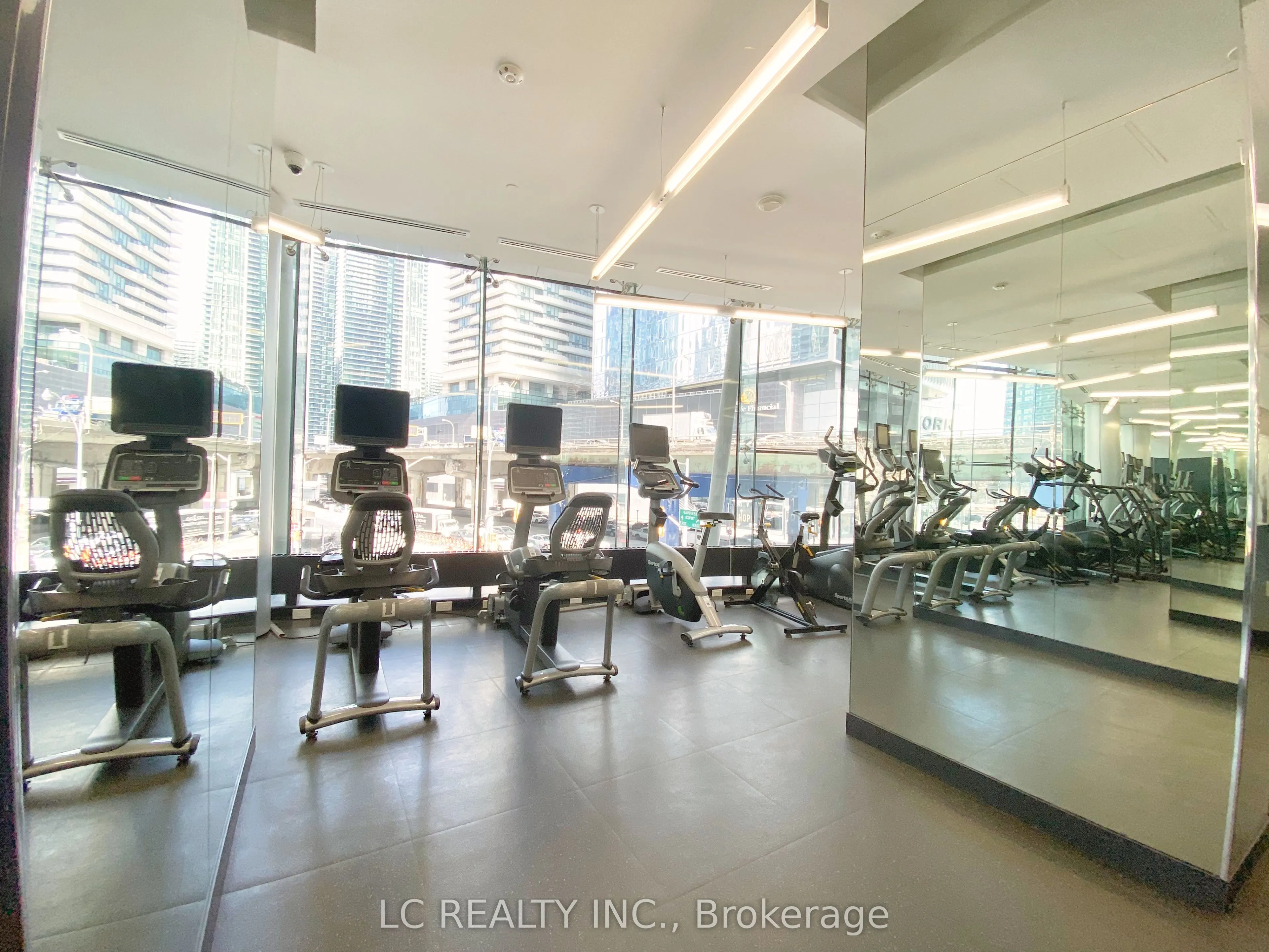 14 York Street, #3909