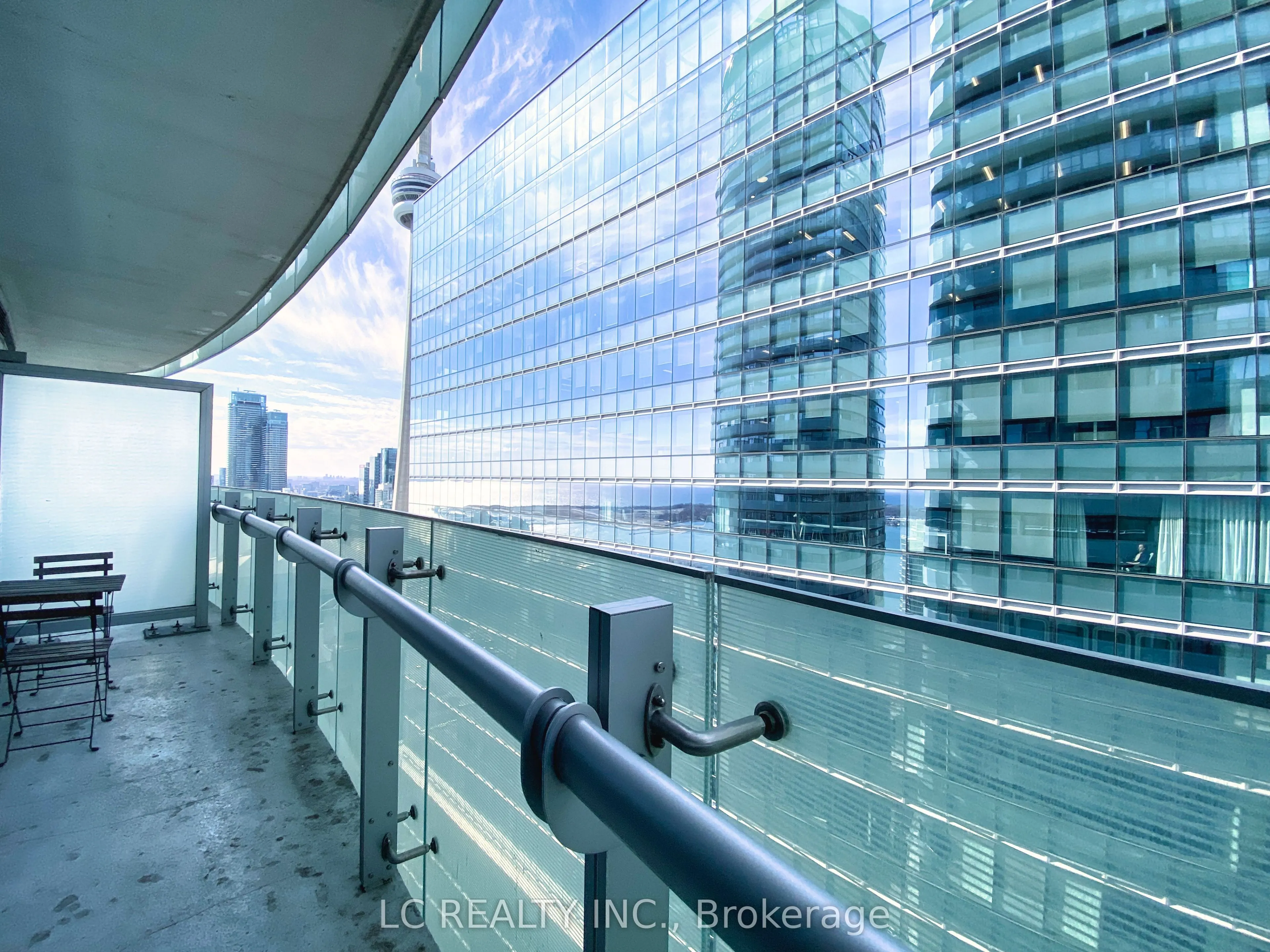 14 York Street, #3909