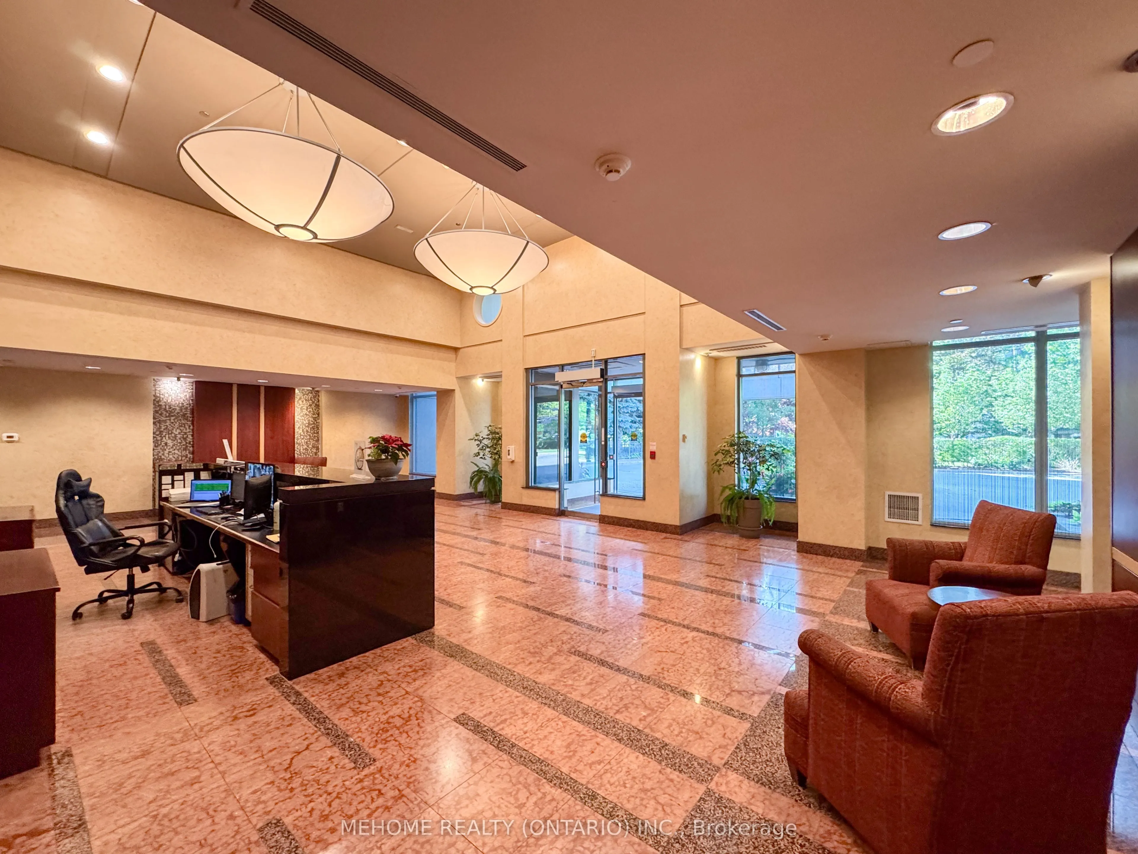 21 Hillcrest Avenue, #1804