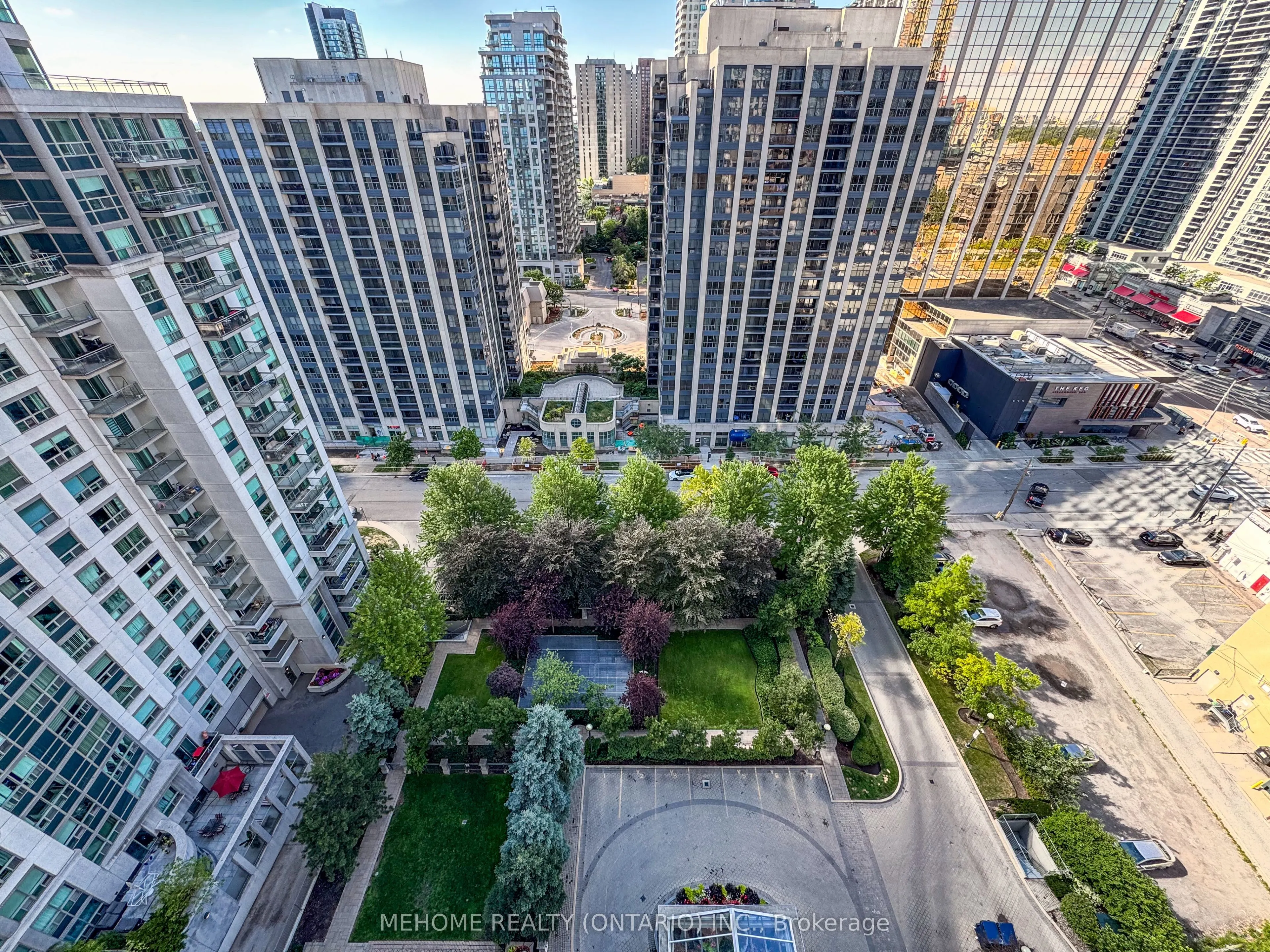 21 Hillcrest Avenue, #1804