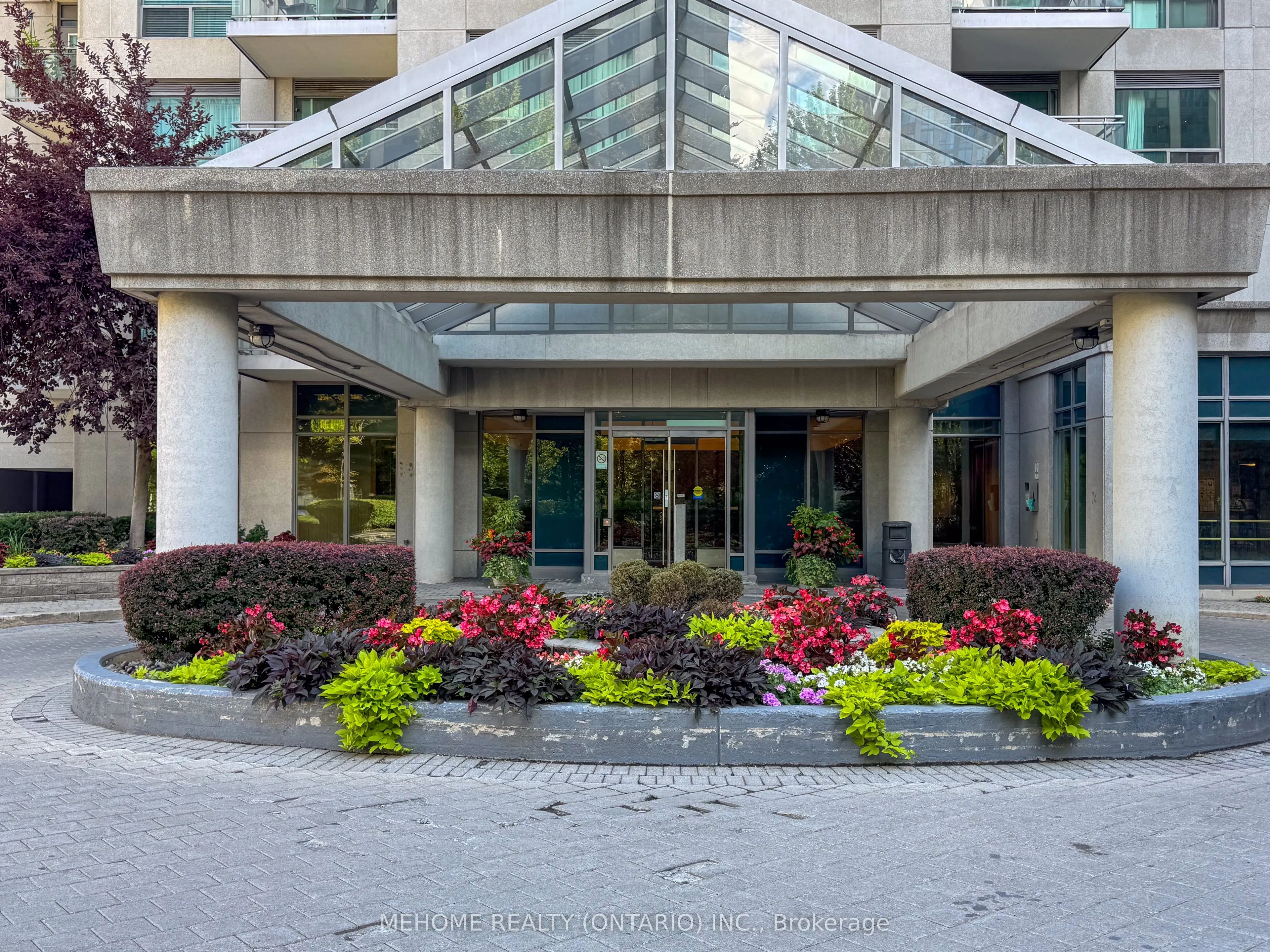 21 Hillcrest Avenue, #1804