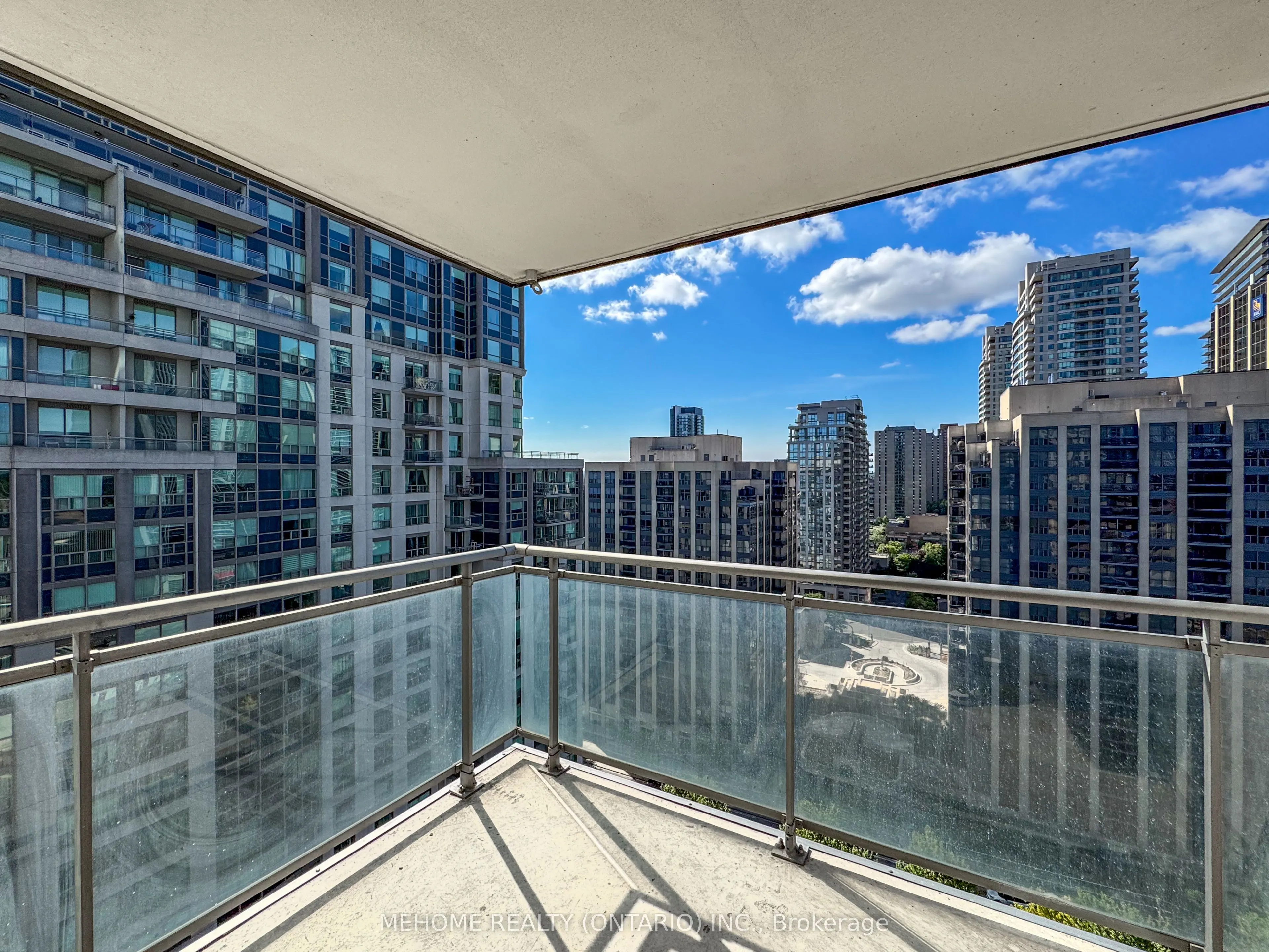 21 Hillcrest Avenue, #1804