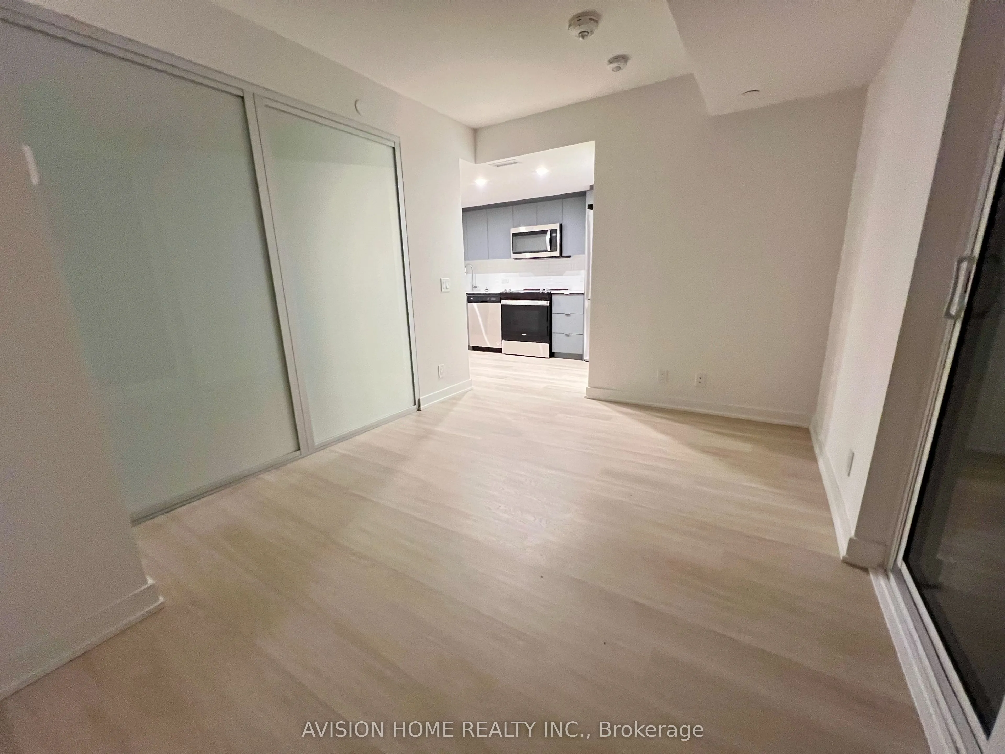 30 Tretti Way, #201