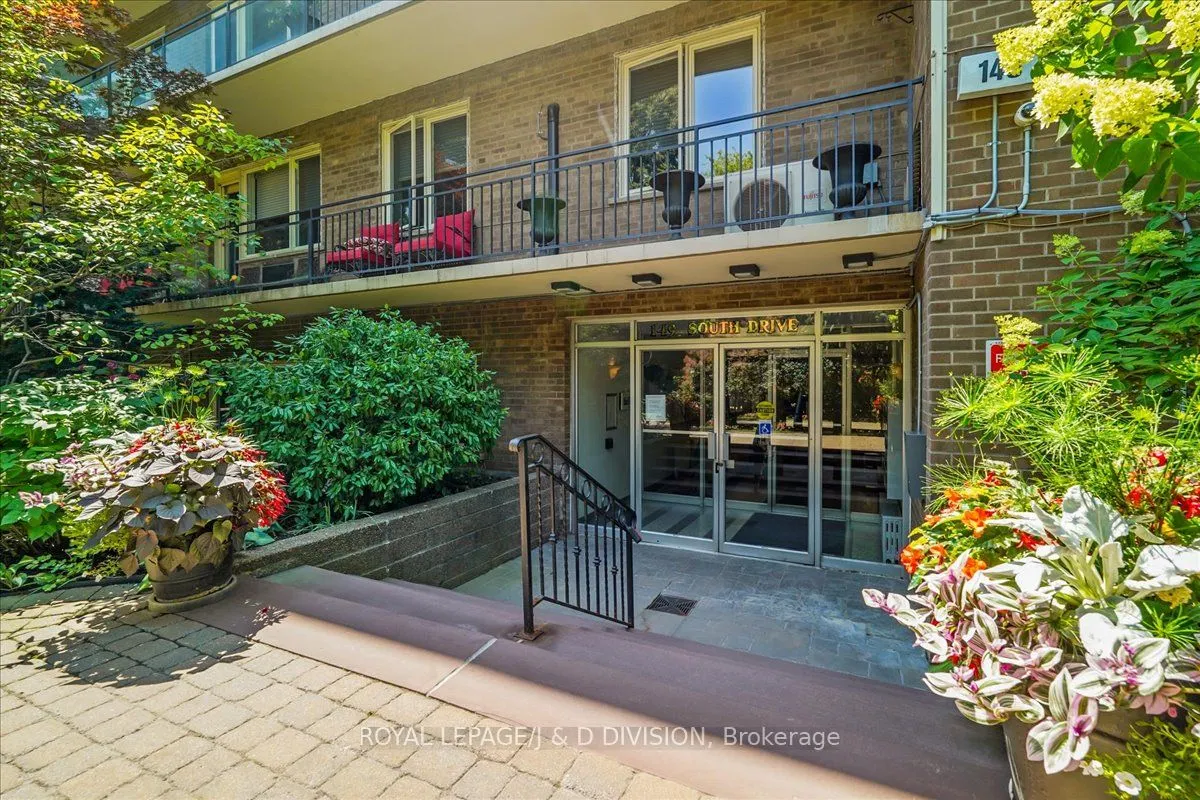 149 South Drive, #203