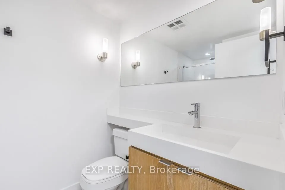 4K Spadina Avenue, #722