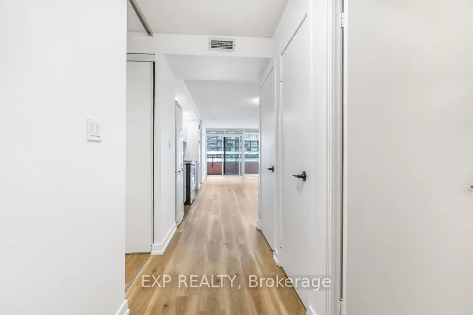 4K Spadina Avenue, #722