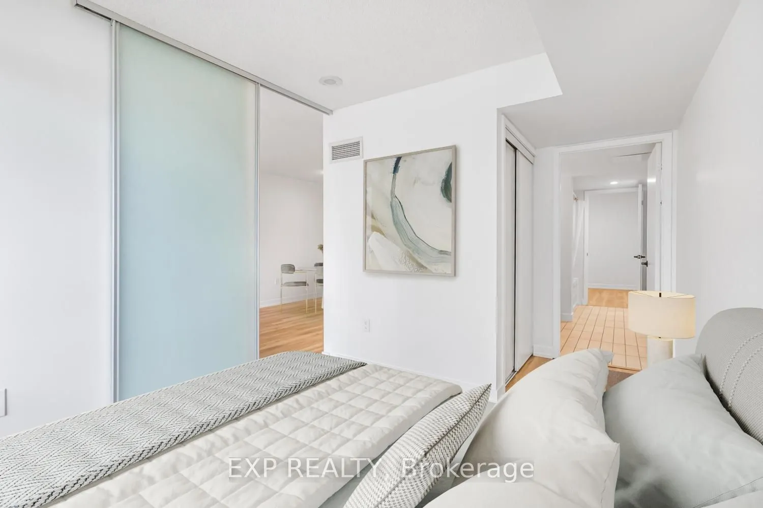 4K Spadina Avenue, #722