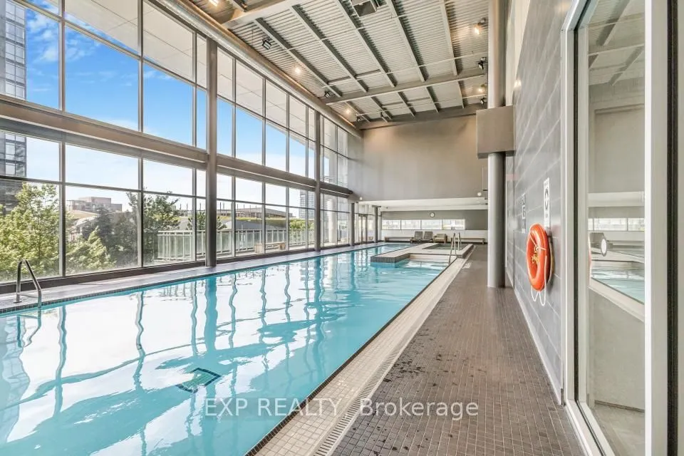 4K Spadina Avenue, #722
