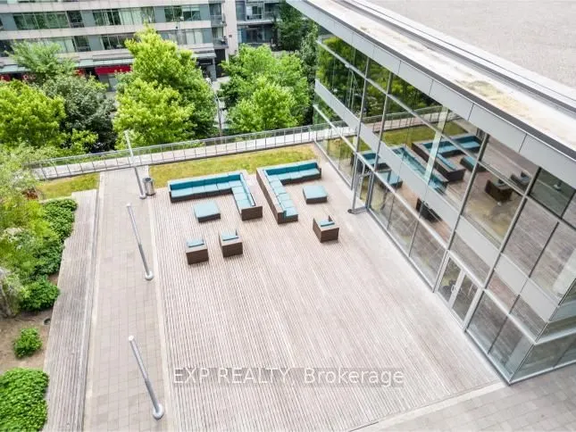 4K Spadina Avenue, #722