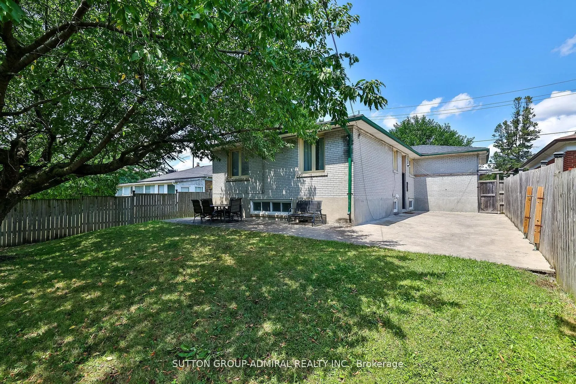 161 Ranee Avenue