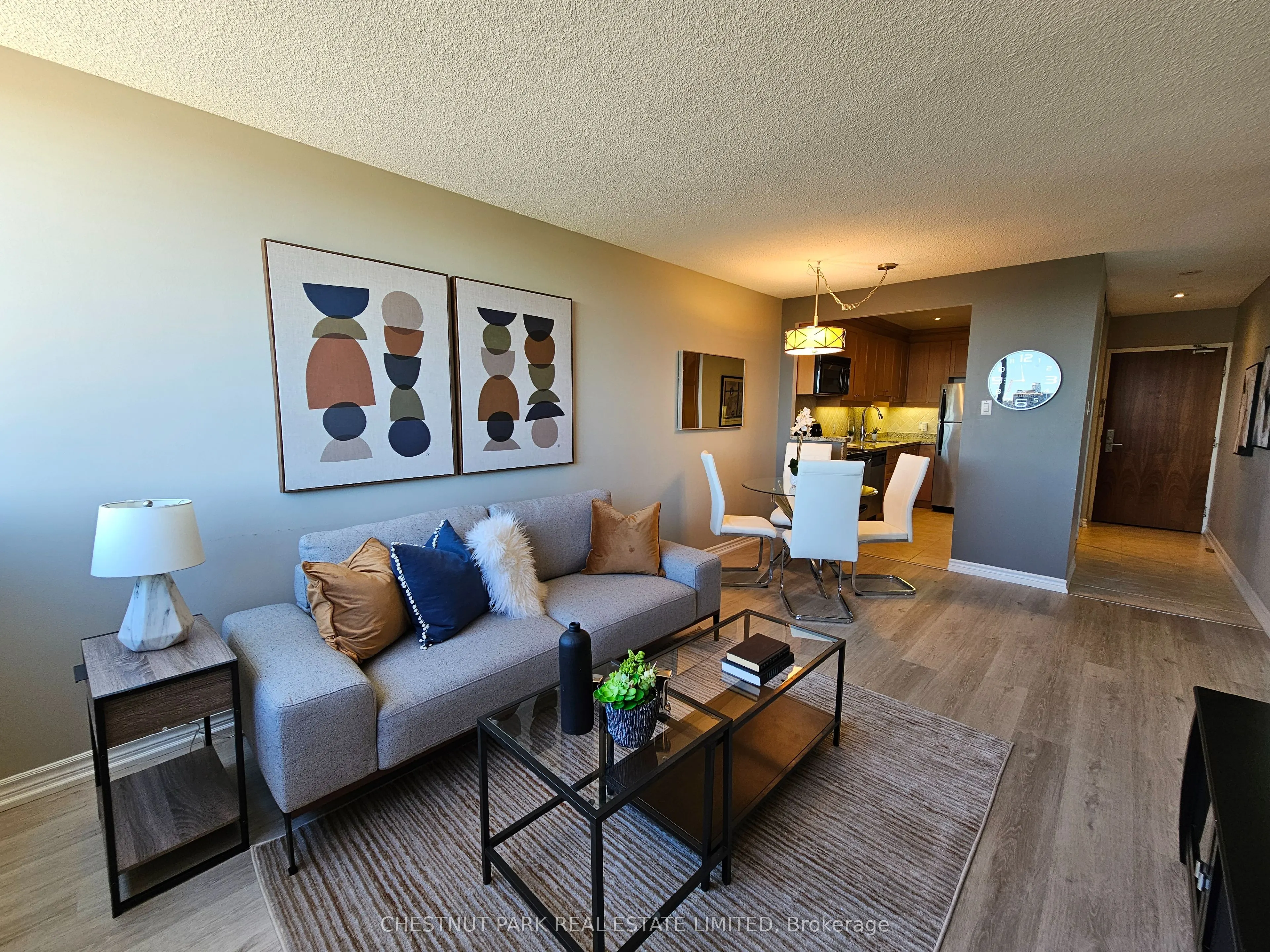 914 Yonge Street, #2009