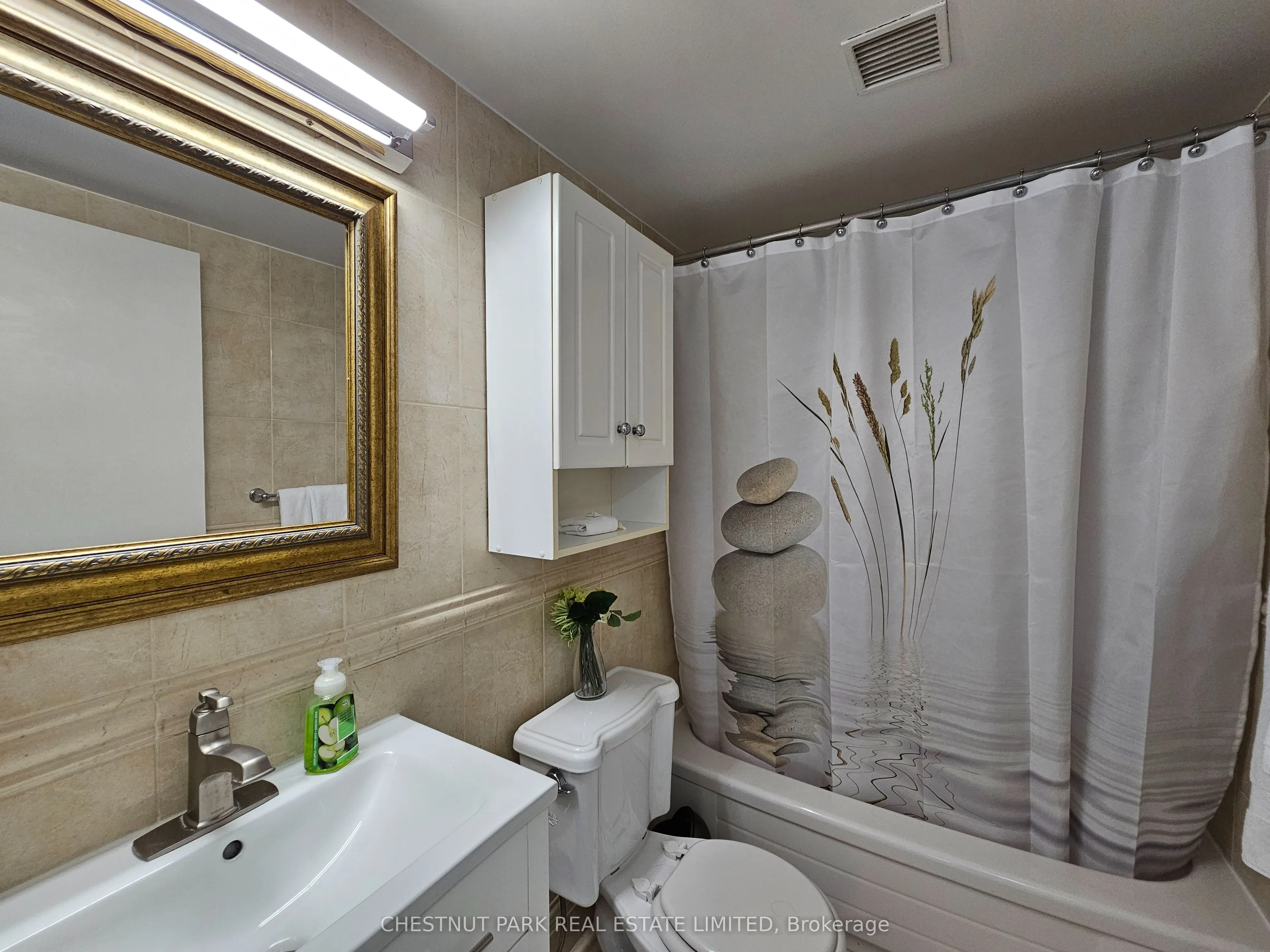 914 Yonge Street, #2009