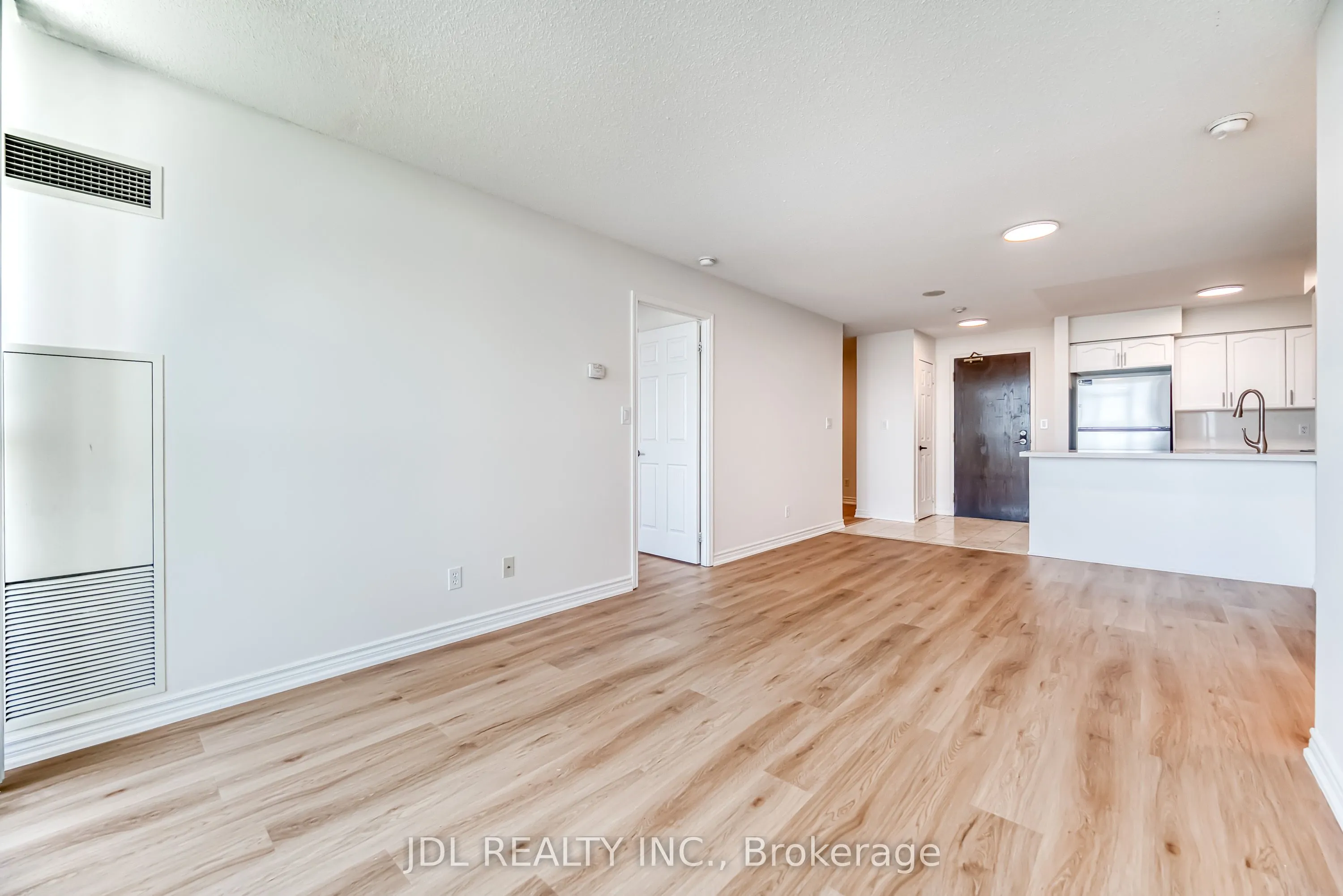 18 Spring Garden Avenue, #3706
