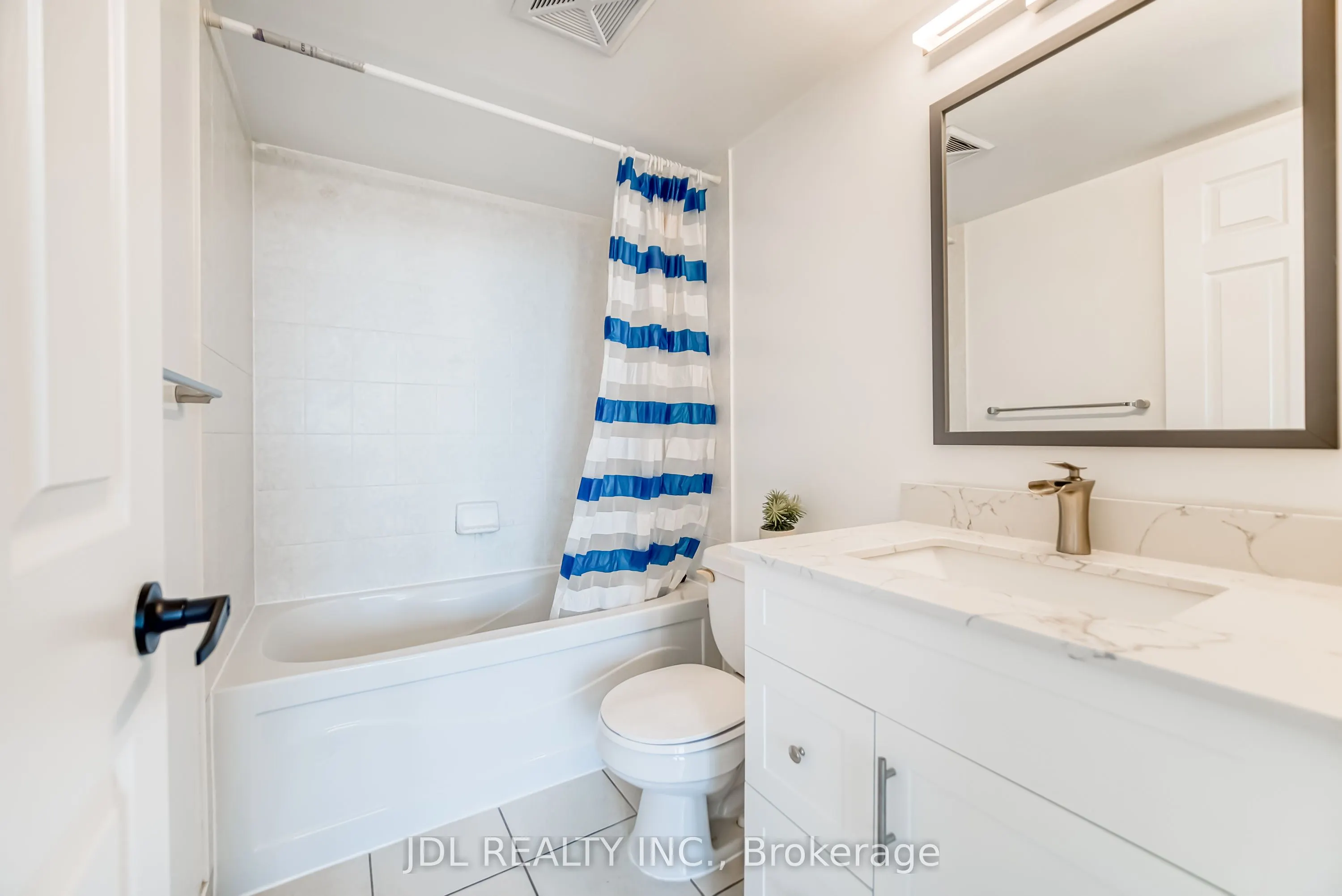 18 Spring Garden Avenue, #3706