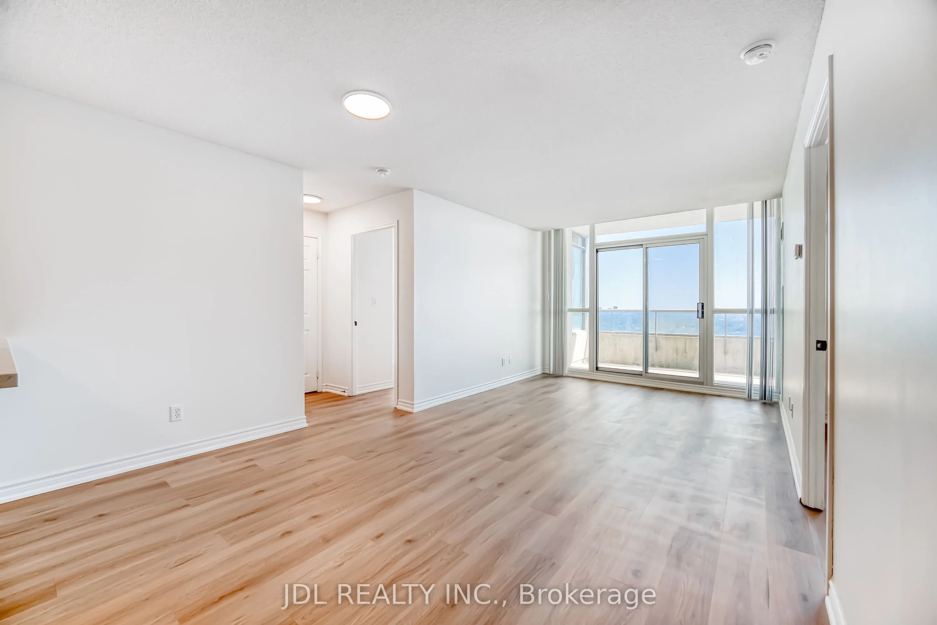 18 Spring Garden Avenue, #3706