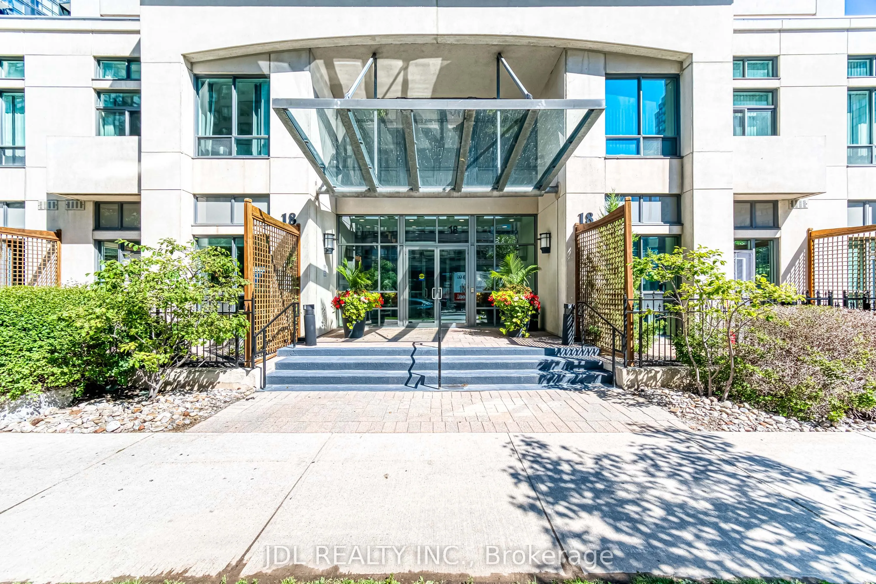 18 Spring Garden Avenue, #3706