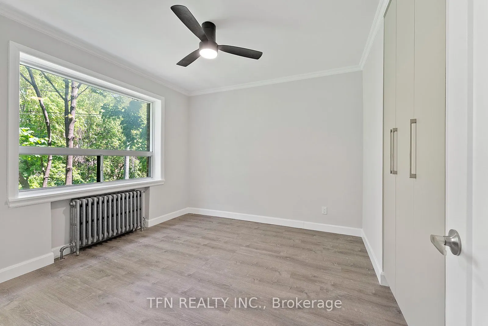 24 Shallmar Boulevard, #311