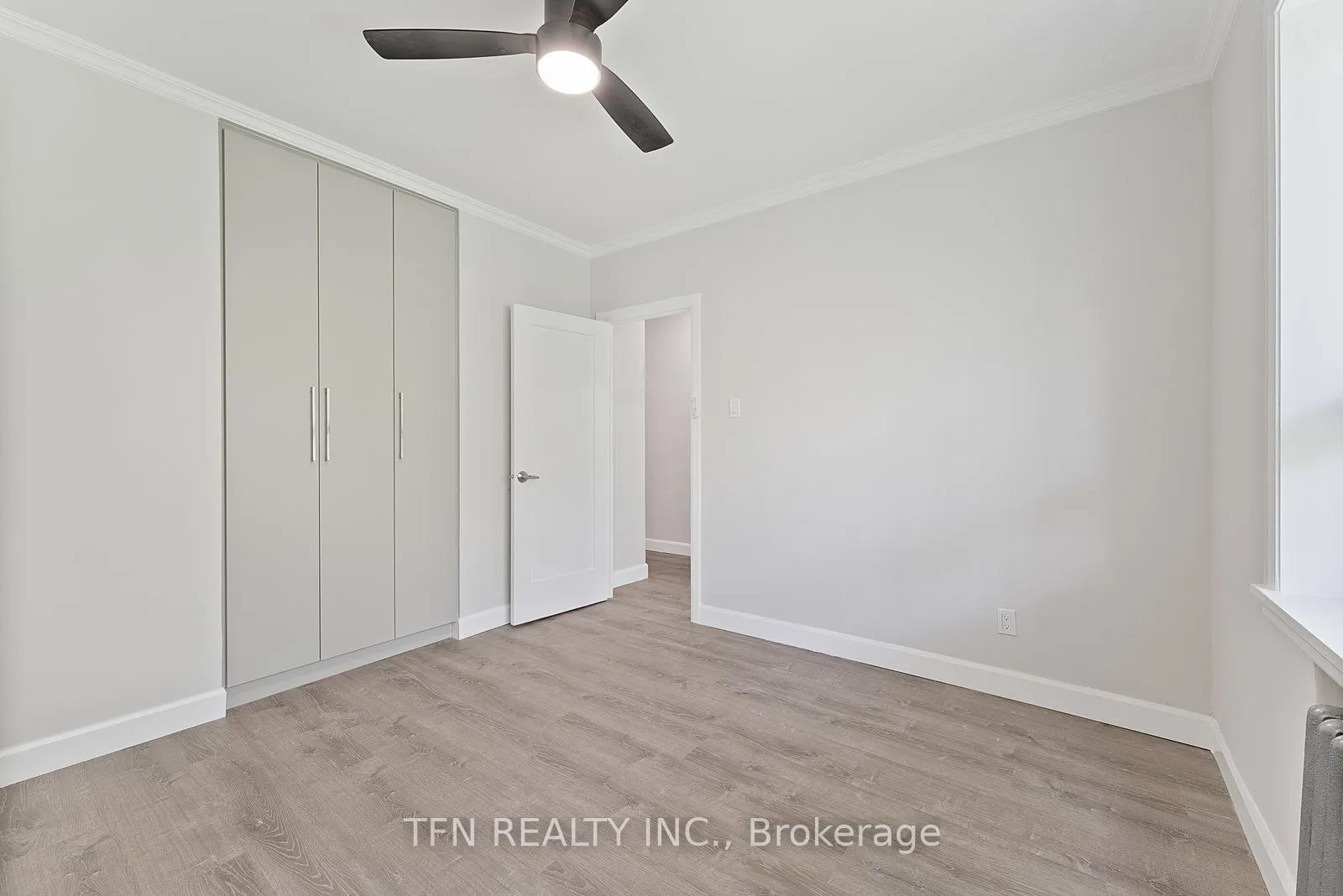 24 Shallmar Boulevard, #311