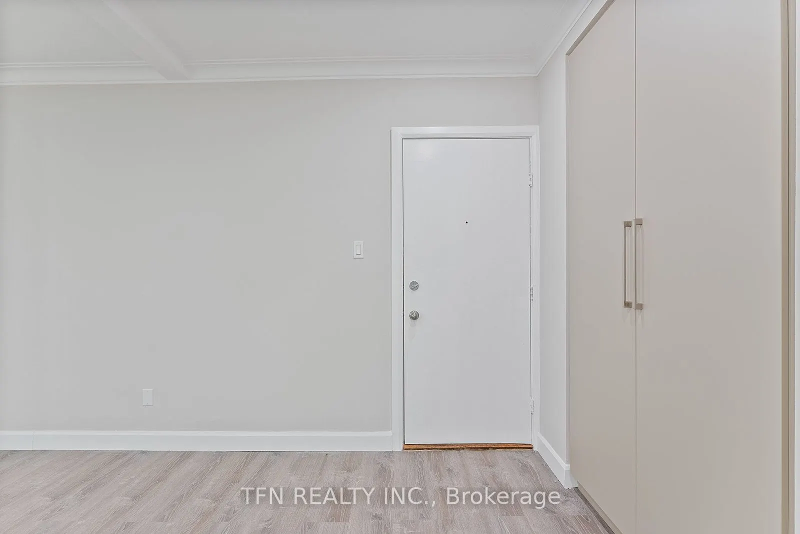 24 Shallmar Boulevard, #311