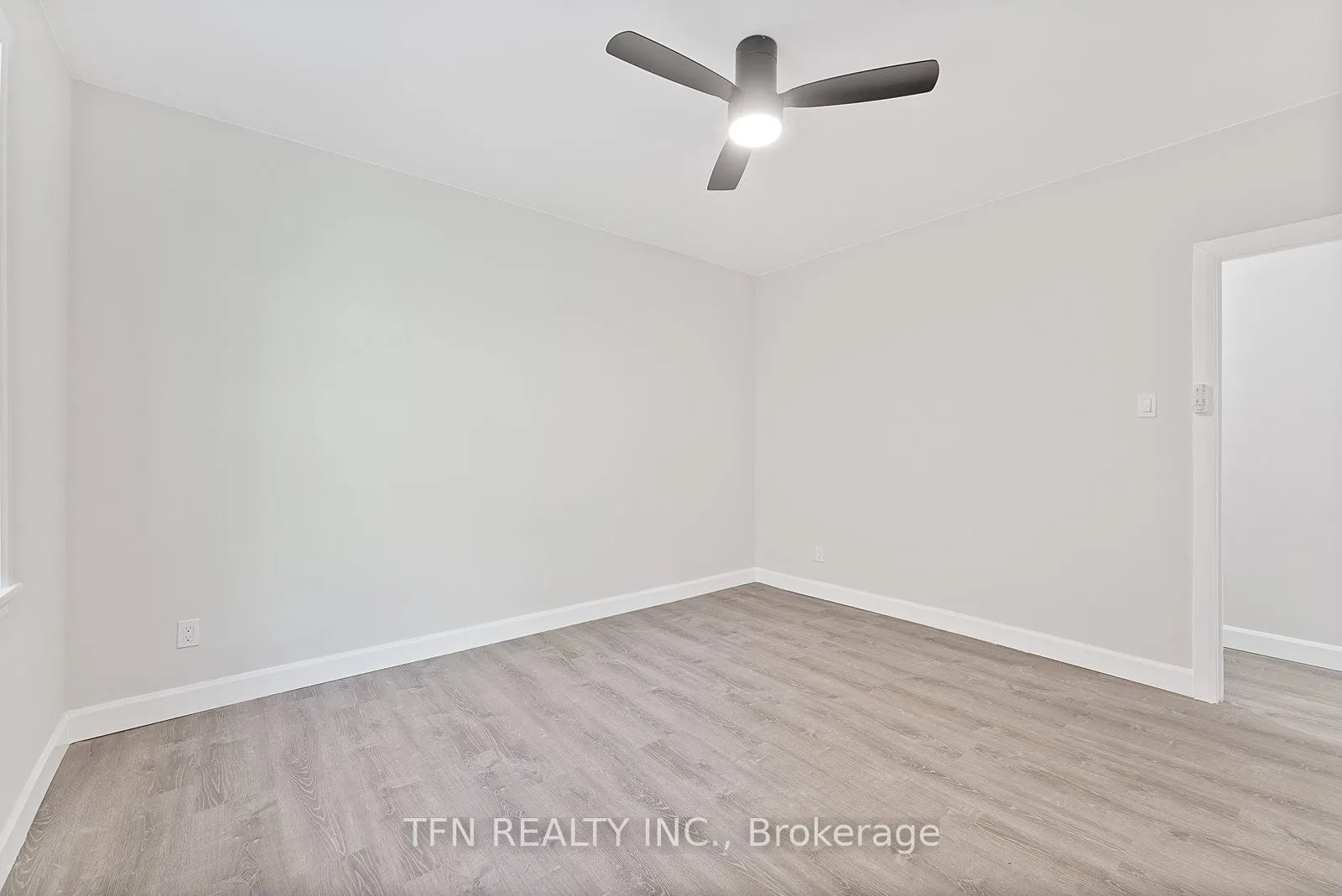 24 Shallmar Boulevard, #311