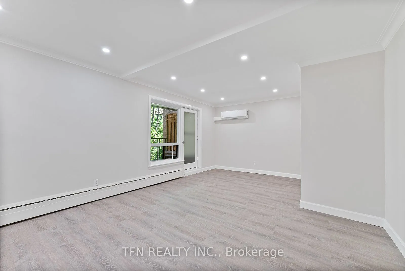 24 Shallmar Boulevard, #311