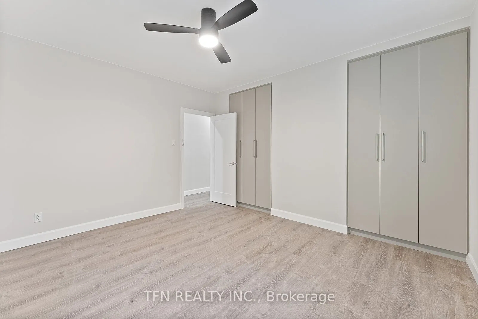 24 Shallmar Boulevard, #311